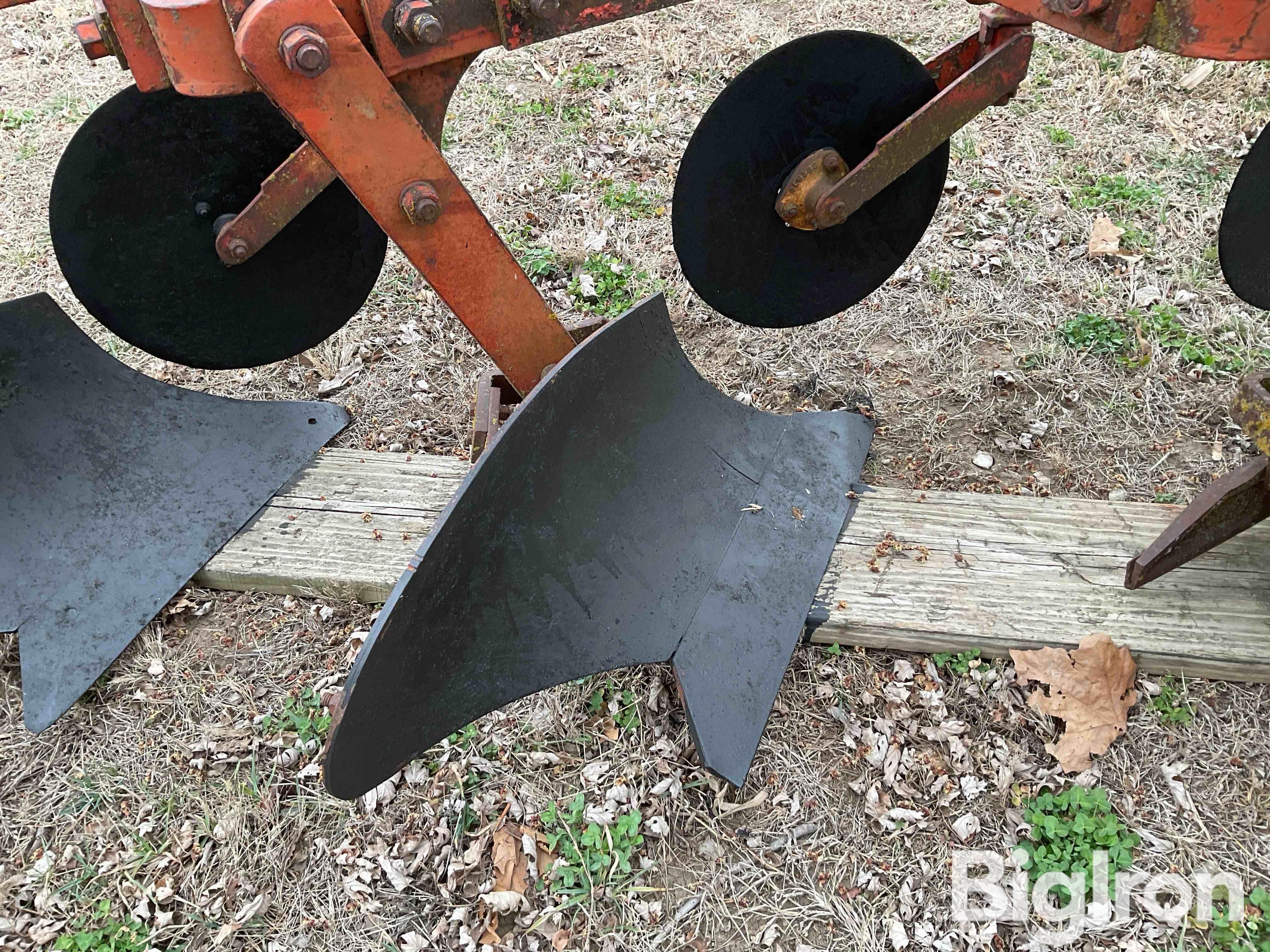 Allis-Chalmers 3 Bottom Plow BigIron Auctions