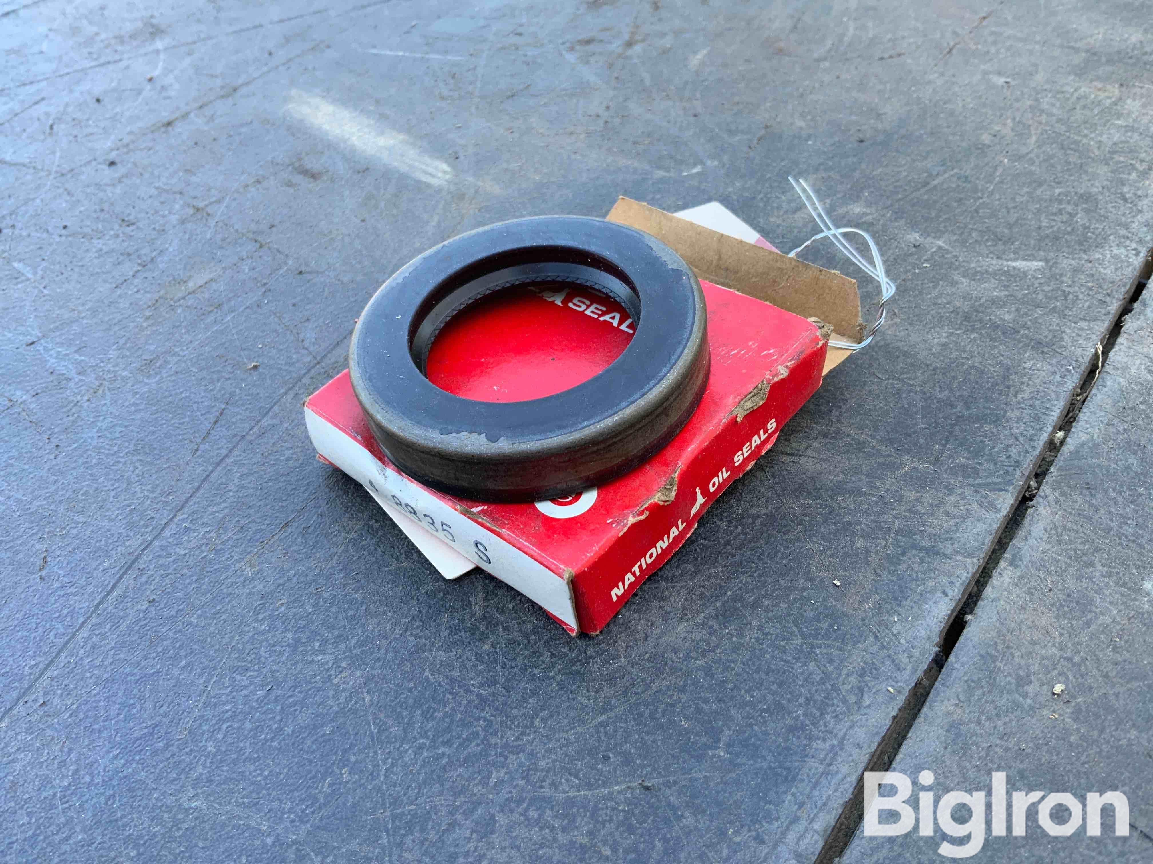 National Rear Axle Seal Bigiron Auctions 3818