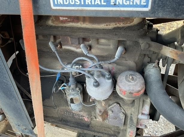 Ford 4 Cylinder Gas Industrial Engine W/transmission & Vacuum Pump ...