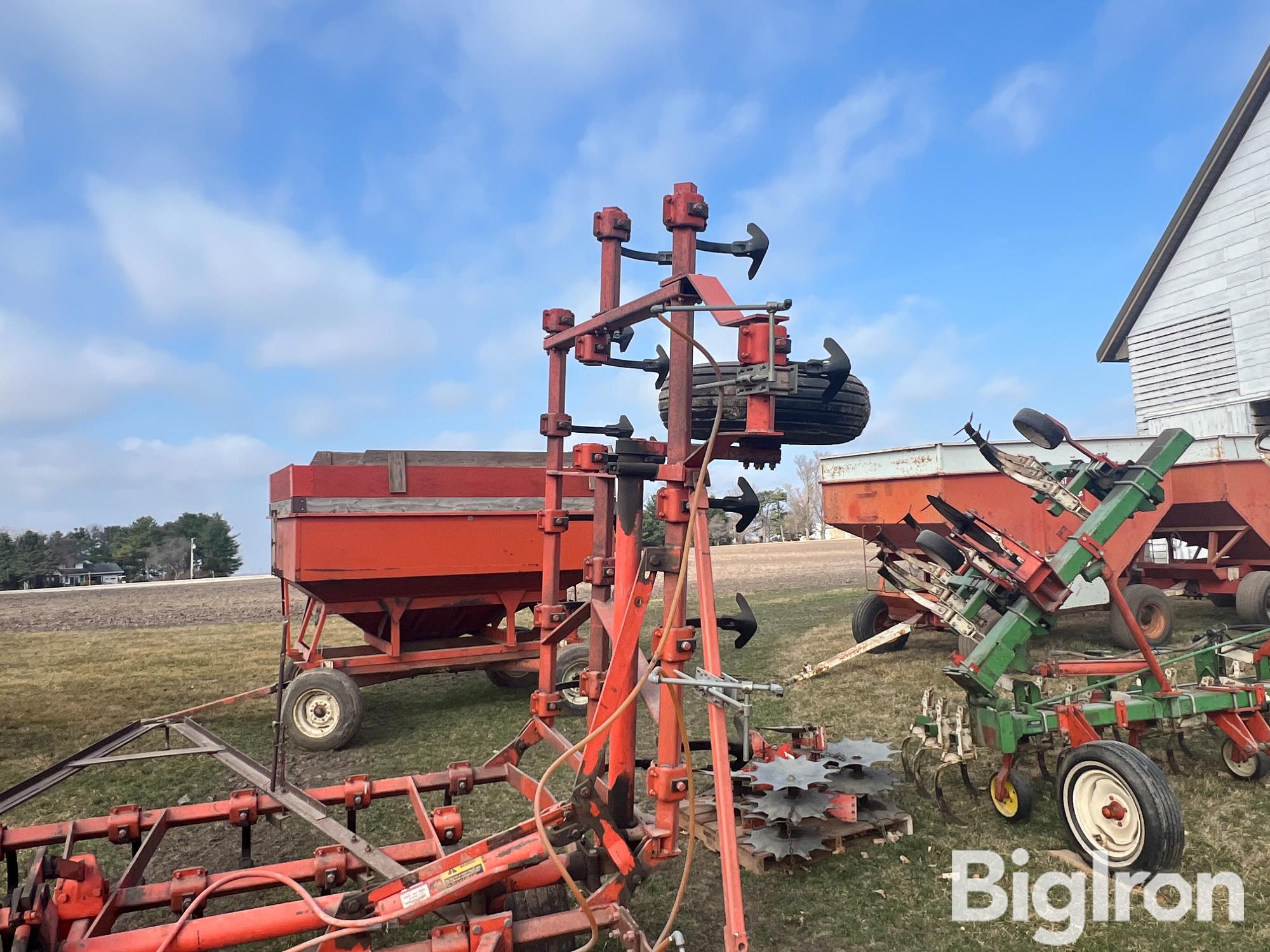 Allis-Chalmers 1300 24' Field Cultivator BigIron Auctions