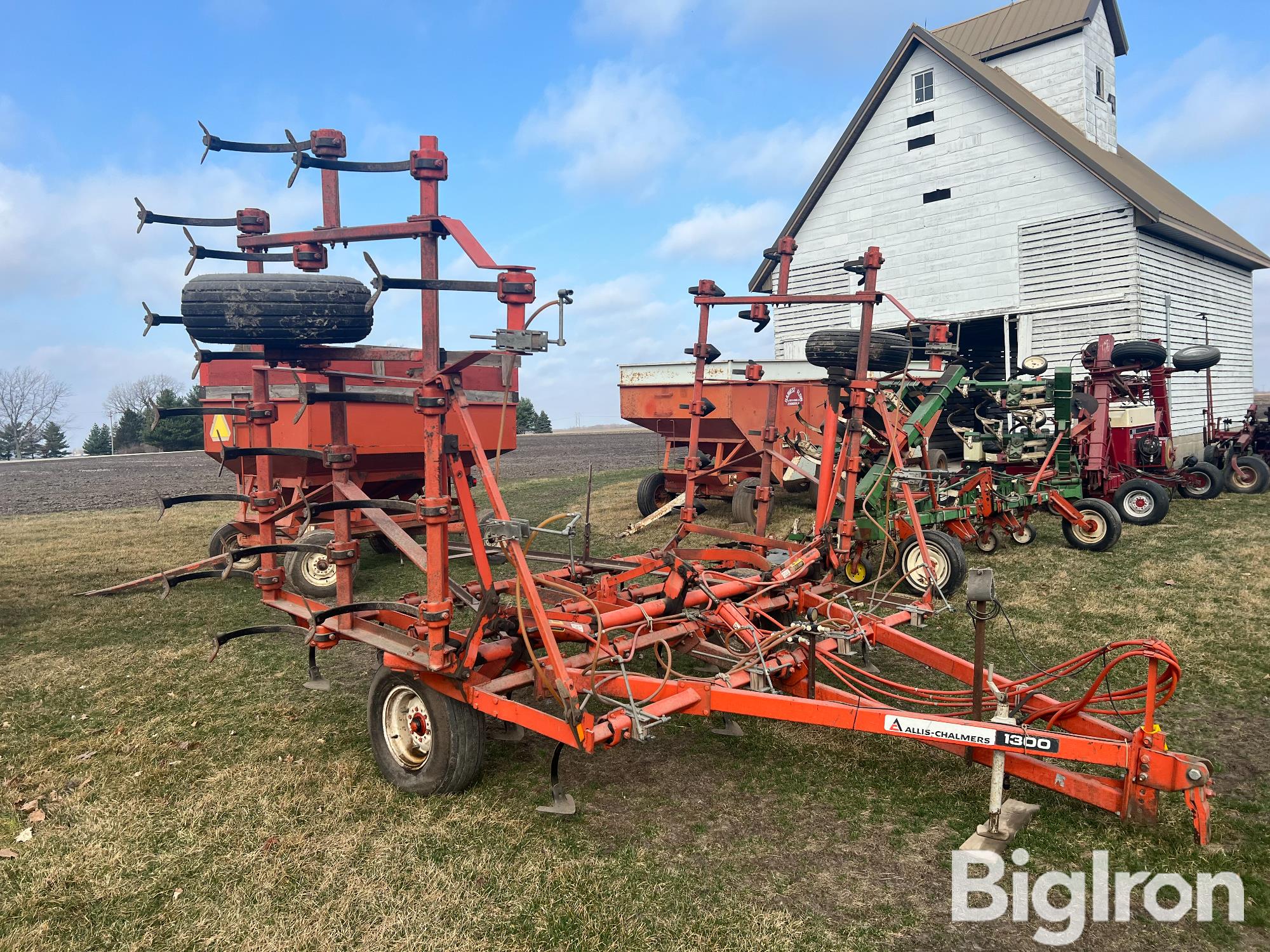 Allis-Chalmers 1300 24' Field Cultivator BigIron Auctions