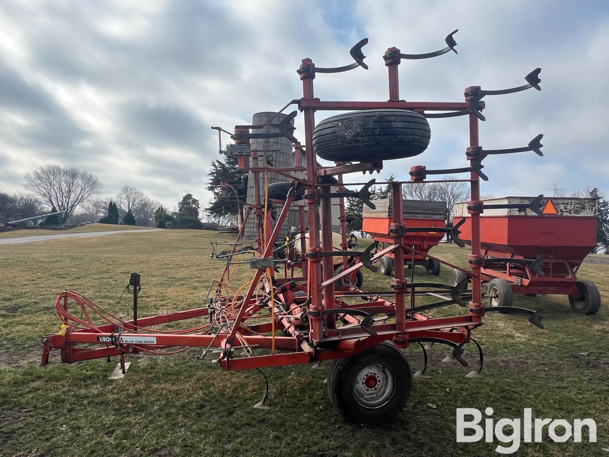 Allis-Chalmers 1300 24' Field Cultivator BigIron Auctions