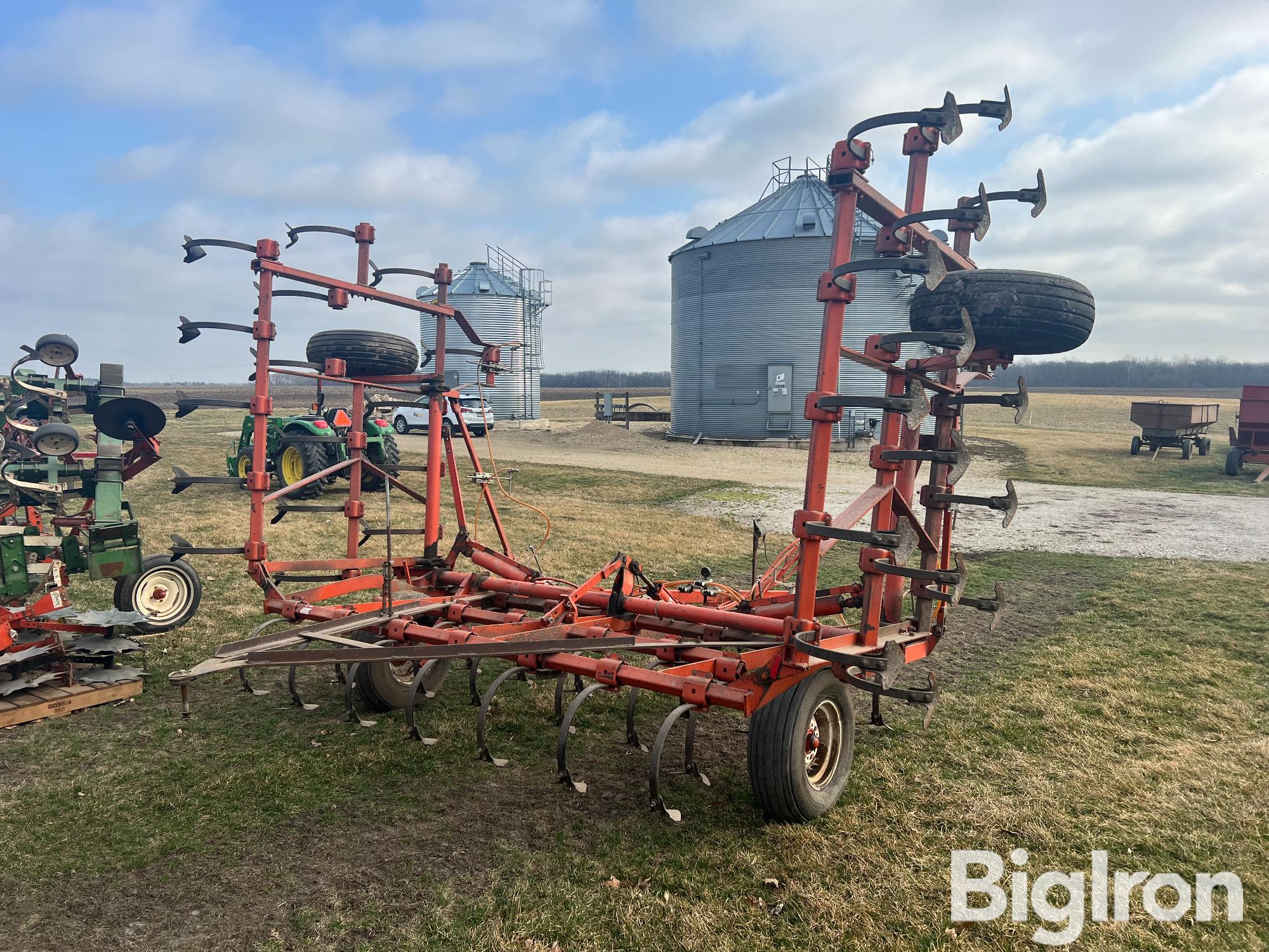 Allis-Chalmers 1300 24' Field Cultivator BigIron Auctions