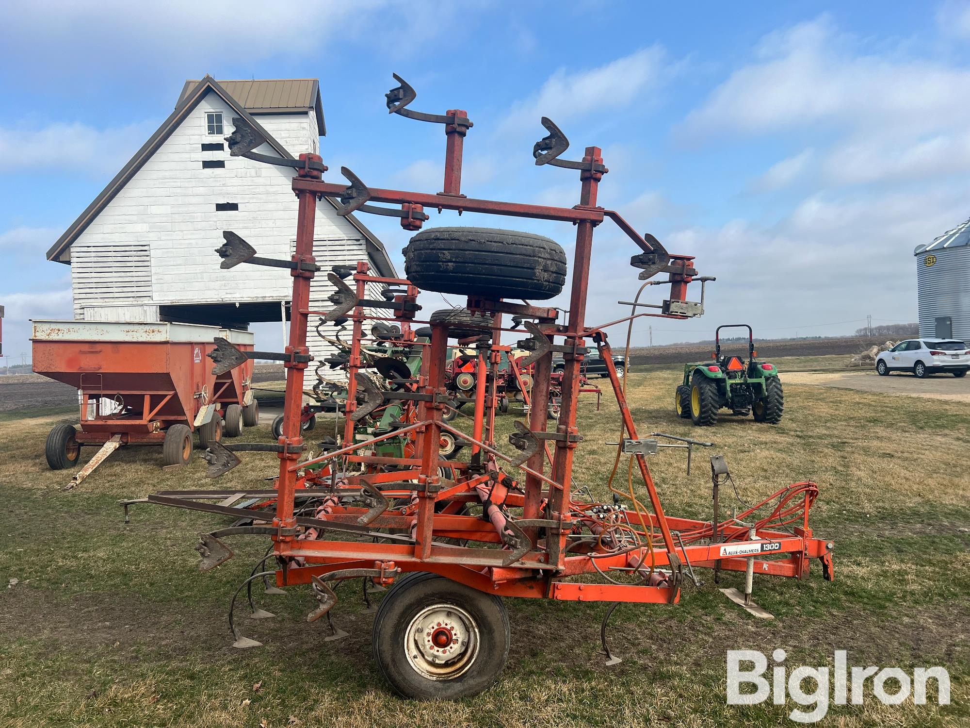 Allis-Chalmers 1300 24' Field Cultivator BigIron Auctions