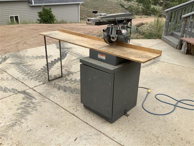 Sold at Auction: Black & Decker Table Saw, Blade 10, 120 V