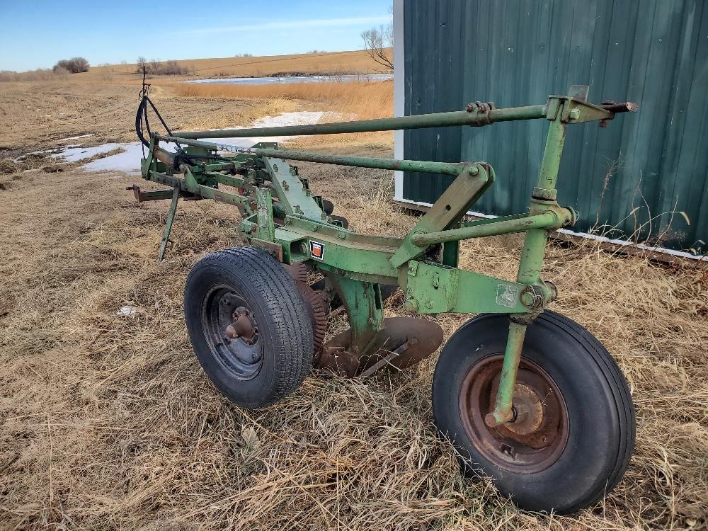 Oliver 5-Bottom Plow BigIron Auctions