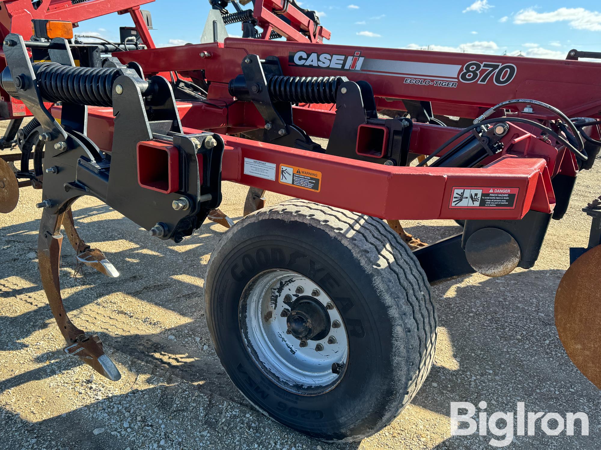 2013 Case IH 870 Ecolo-Tiger 9-Shank Disk Ripper BigIron Auctions