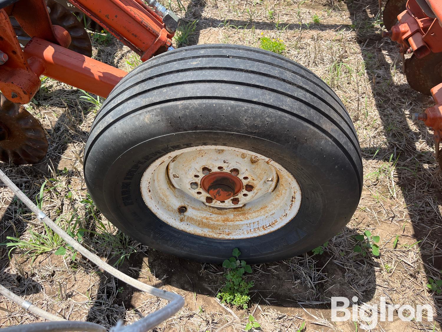 Allis-Chalmers 333 8R20