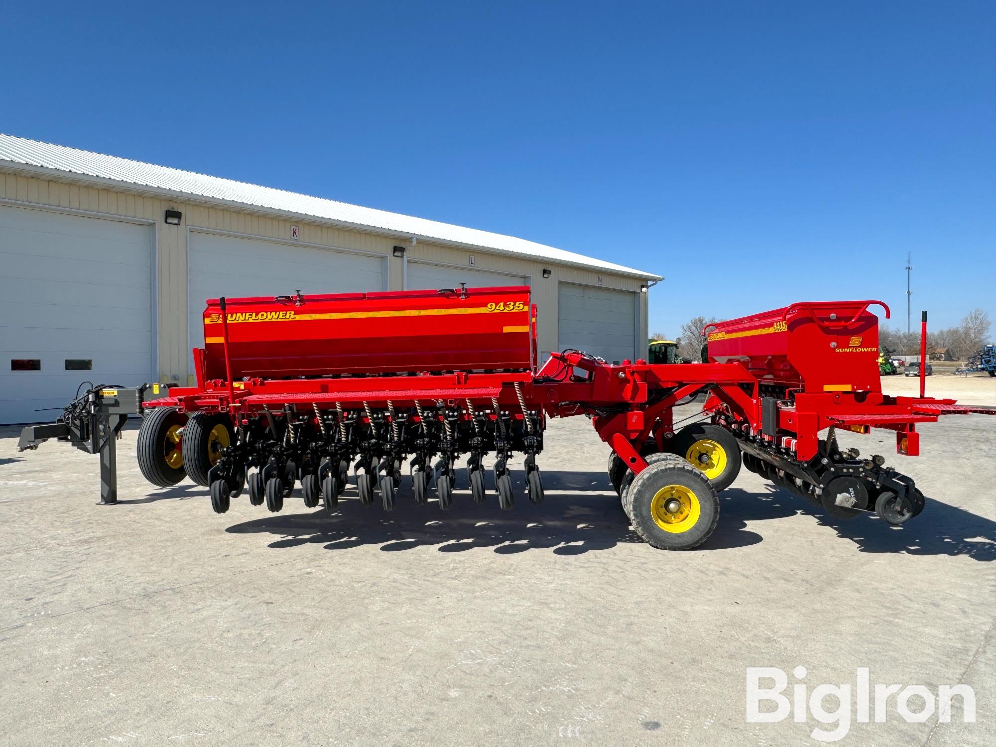 2018 Sunflower 9435 30' Grain Drill BigIron Auctions