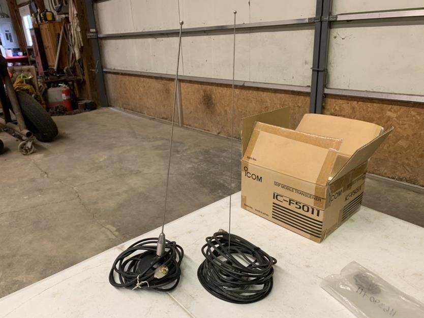 Icom Ic F5011 Vhf Mobile Transceiver Radios Bigiron Auctions