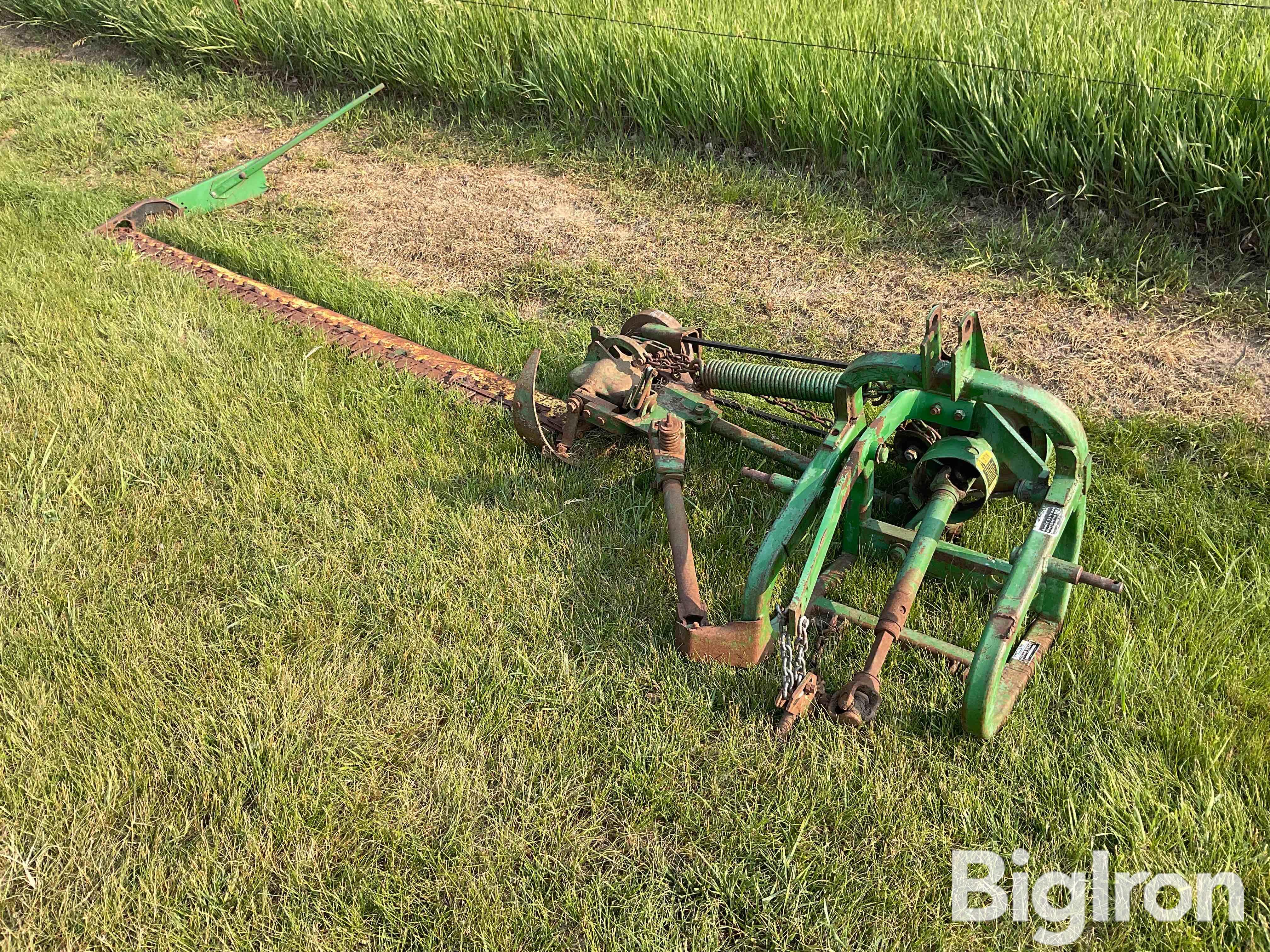 John deere 350 online lawn mower