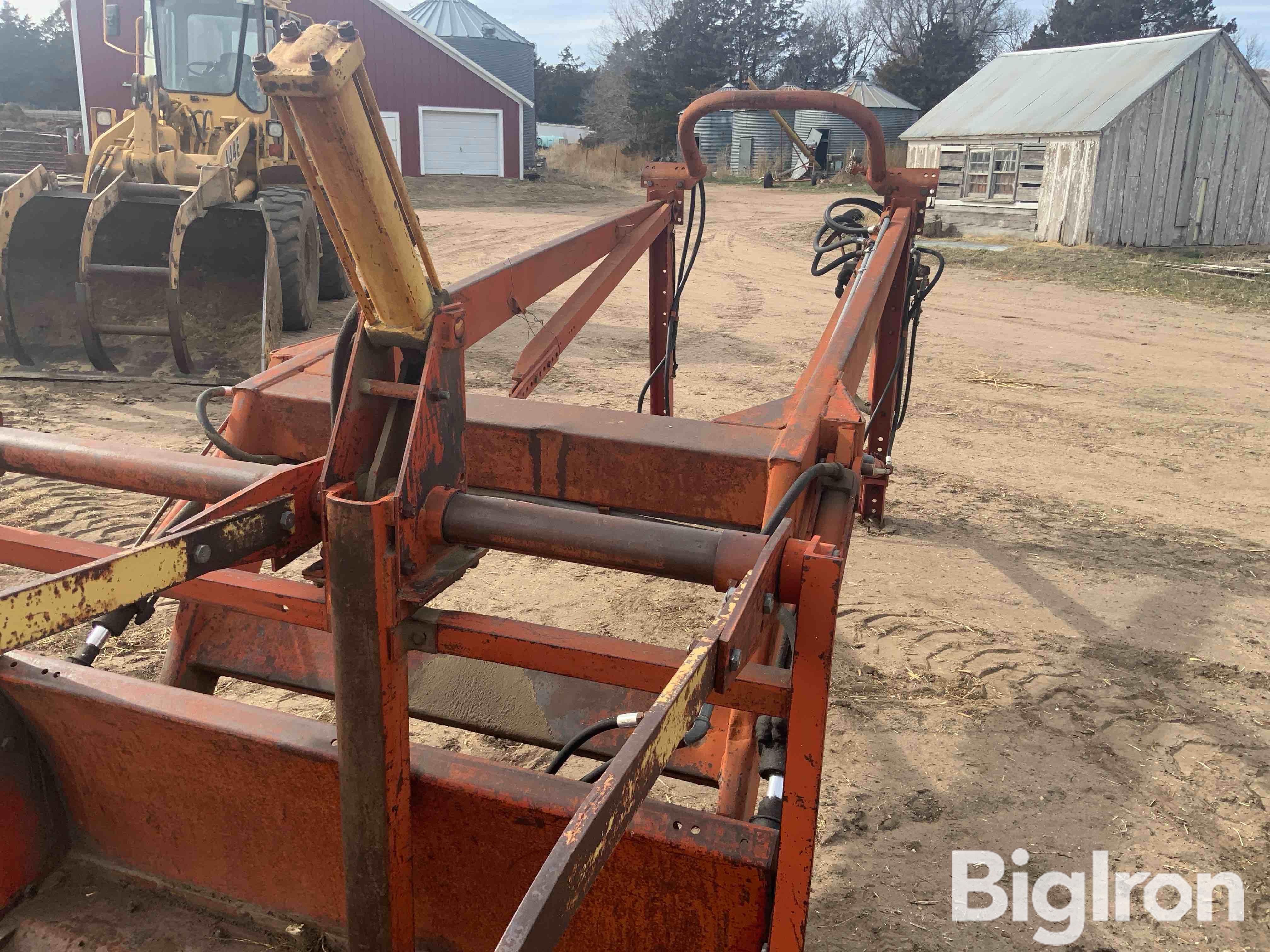 Farmhand F11 Grapple Loader BigIron Auctions