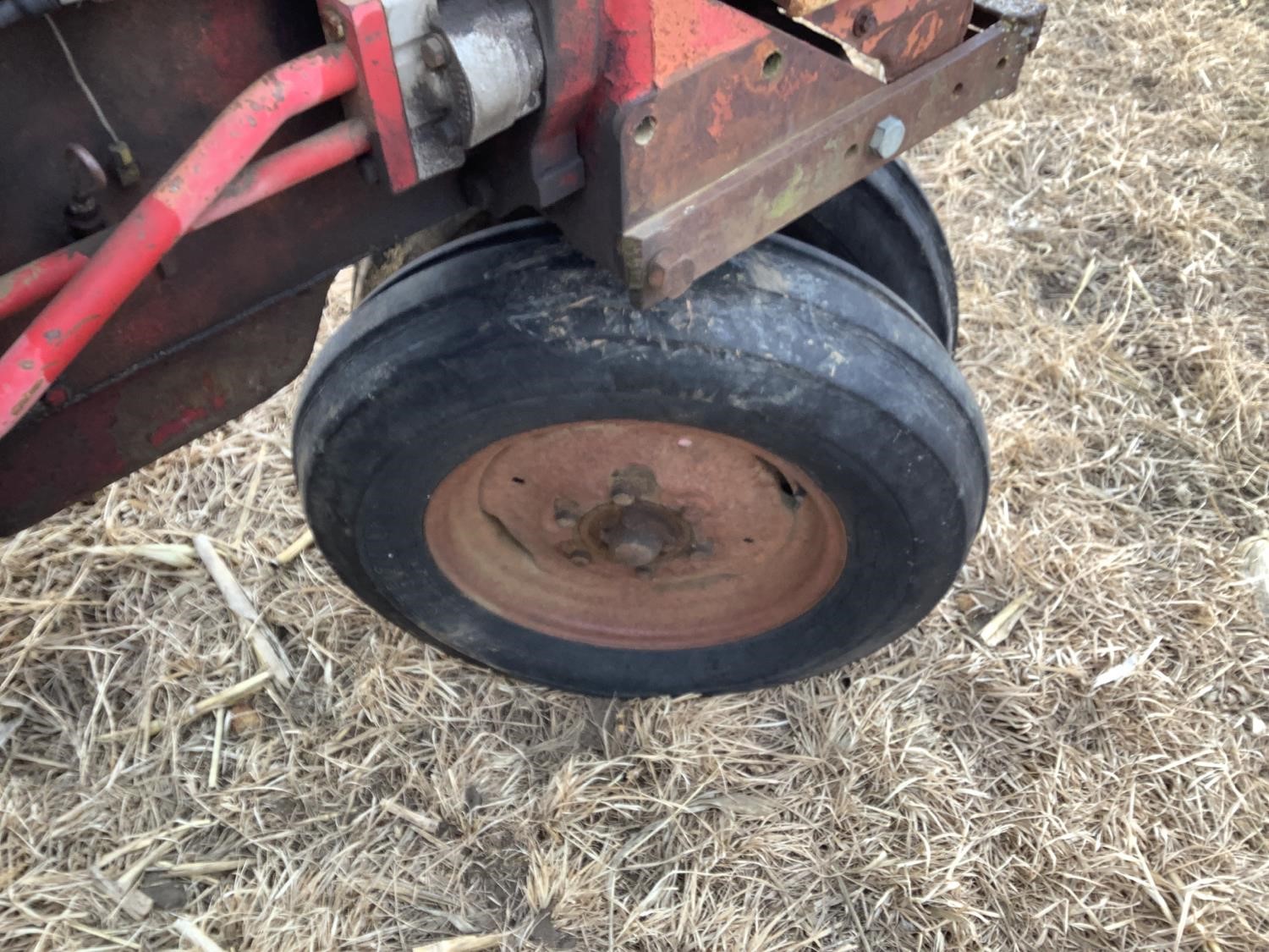 1959 International 340 2WD Utility Tractor BigIron Auctions