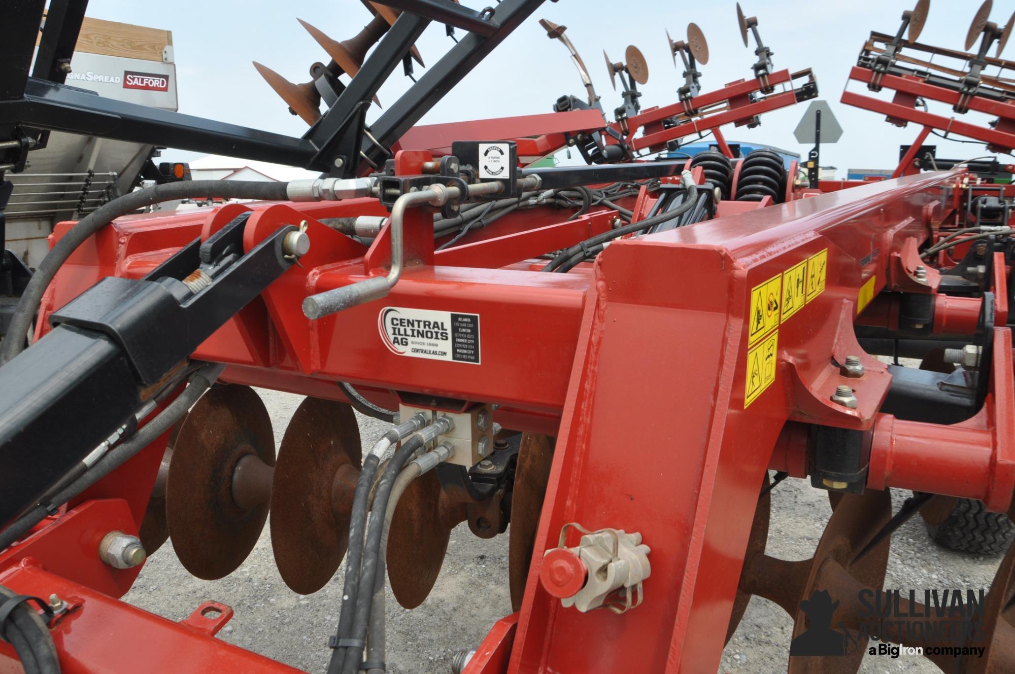 2018 Case IH Ecolo-Tiger 875 11-shank Disk Ripper BigIron Auctions