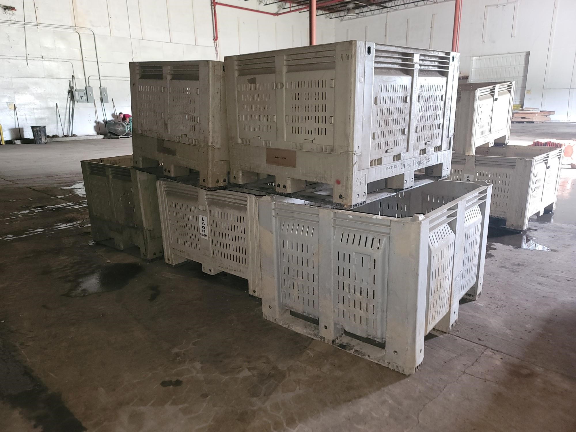 Plastic Vegetable Bins BigIron Auctions   Plasticvegetablebin 7 Eecbe88ba4c042529e2e8113246f250d 