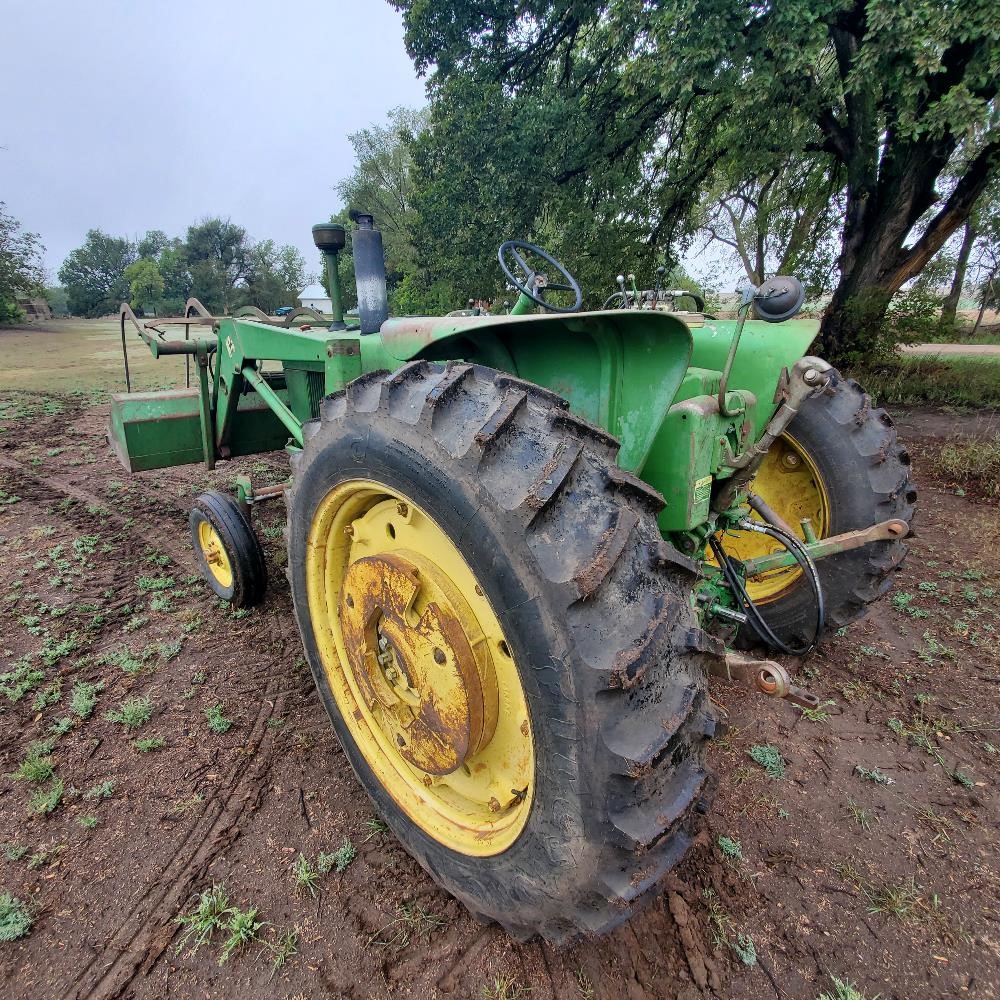 1962 John Deere 3010 2wd Tractor And 148 Loader Bigiron Auctions 2050