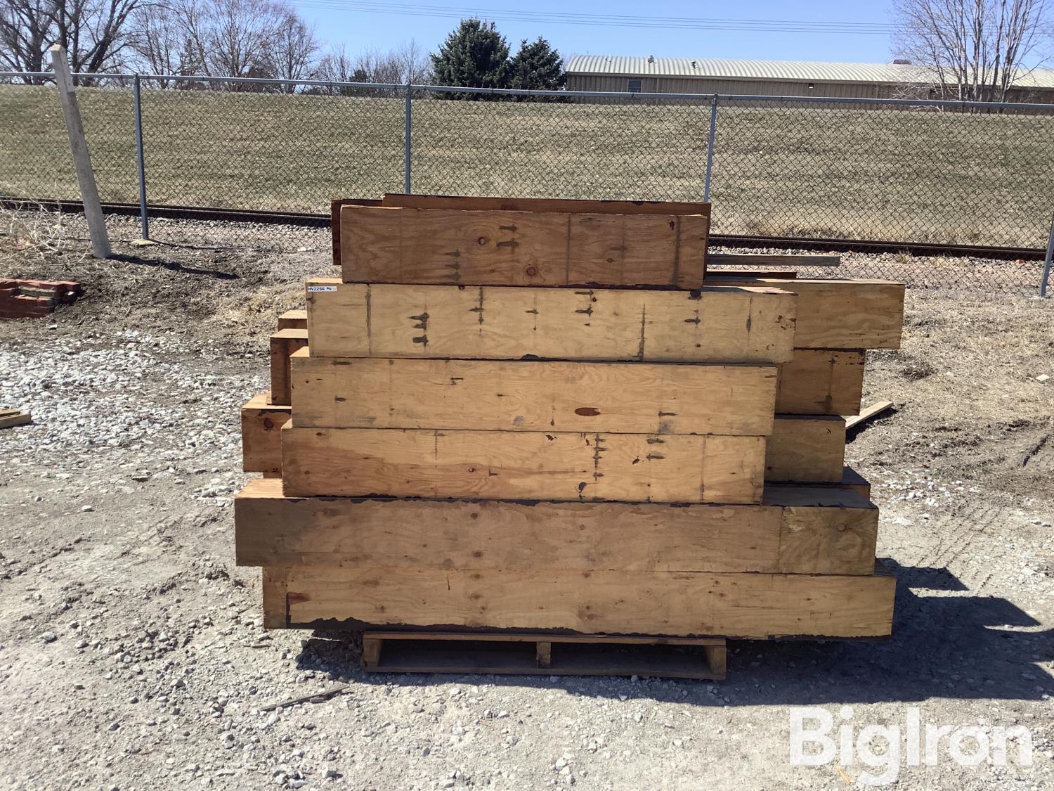 8x8 Wood Boxed Posts BigIron Auctions