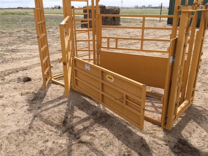 Sioux Steel Livestock Chute BigIron Auctions