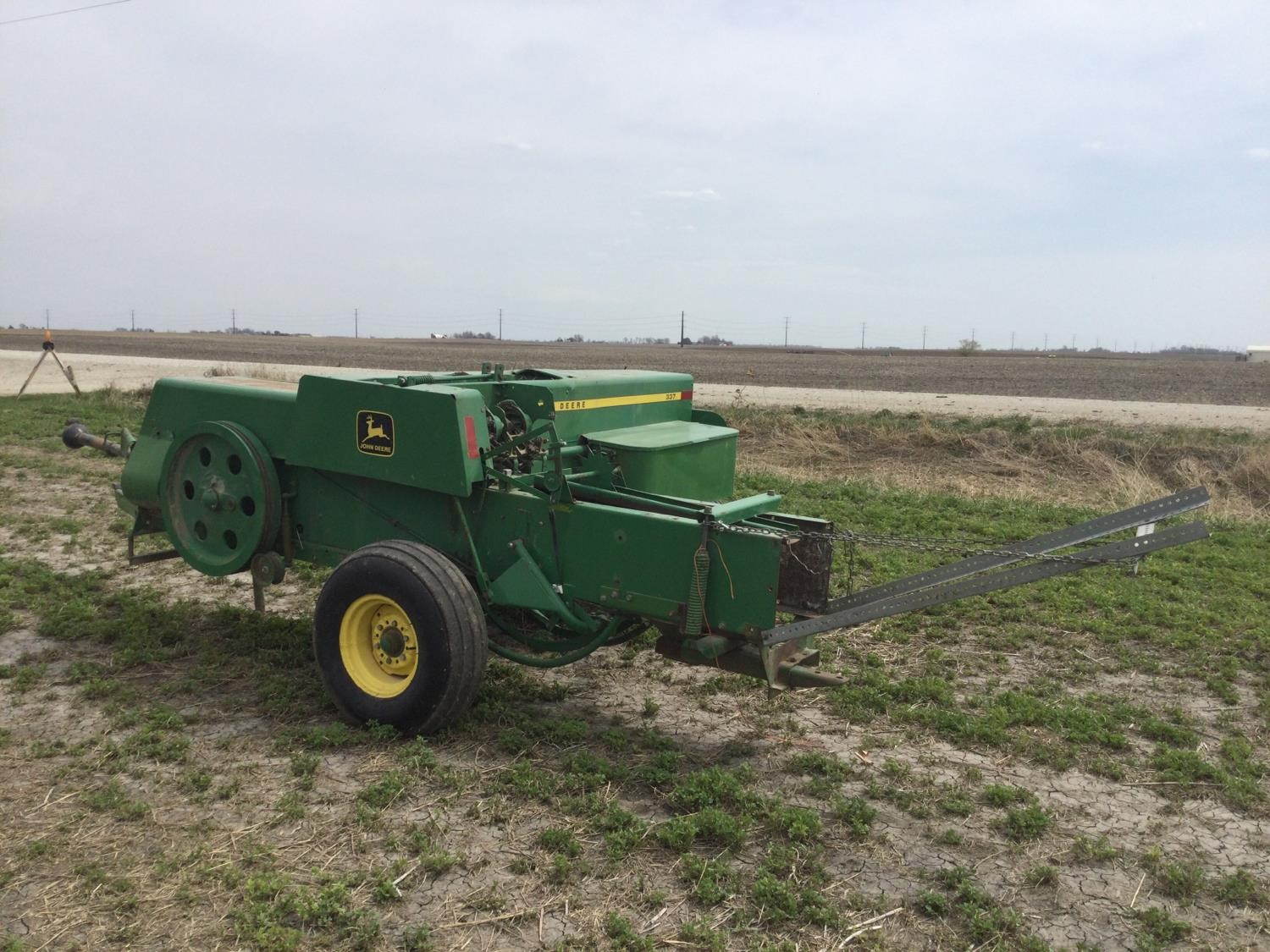 John Deere 337 Small Square Baler BigIron Auctions