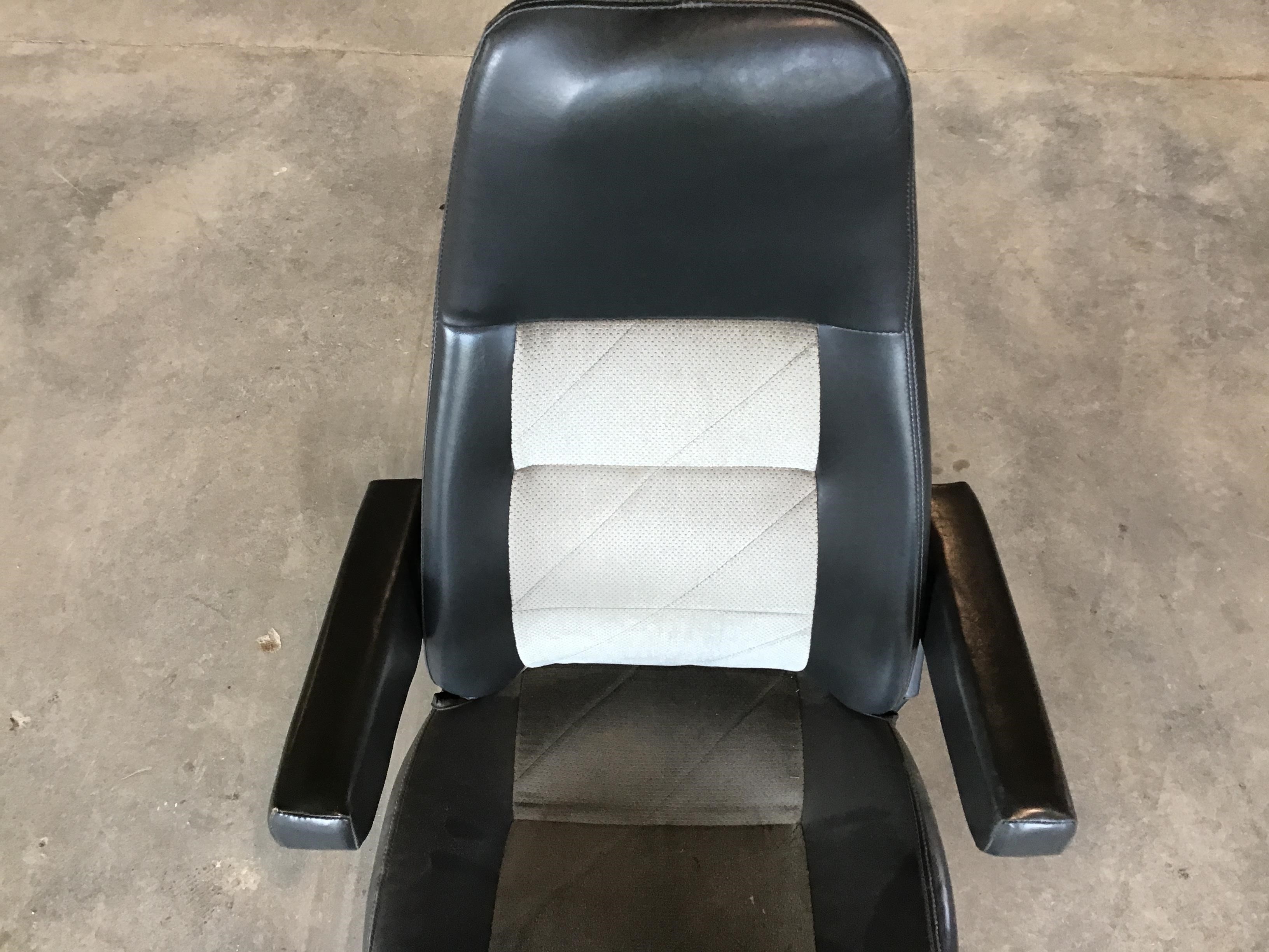 Bostrom Talladega Series 915 Truck Tractor Air Ride Suspension Seat ...