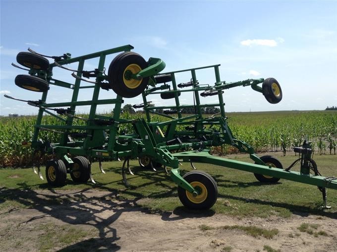 2013 John Deere 2410 Chisel Plow Bigiron Auctions 3555