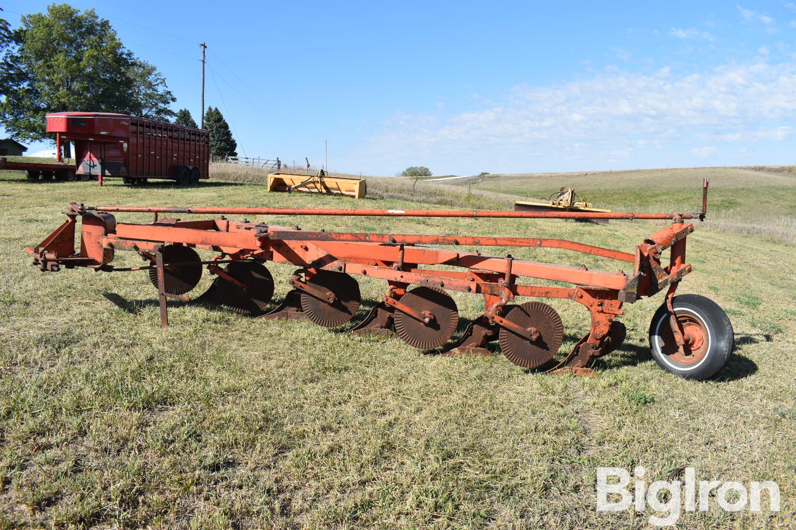 Allis-Chalmers 5-Bottom Semi Mount Steerable Plow BigIron Auctions