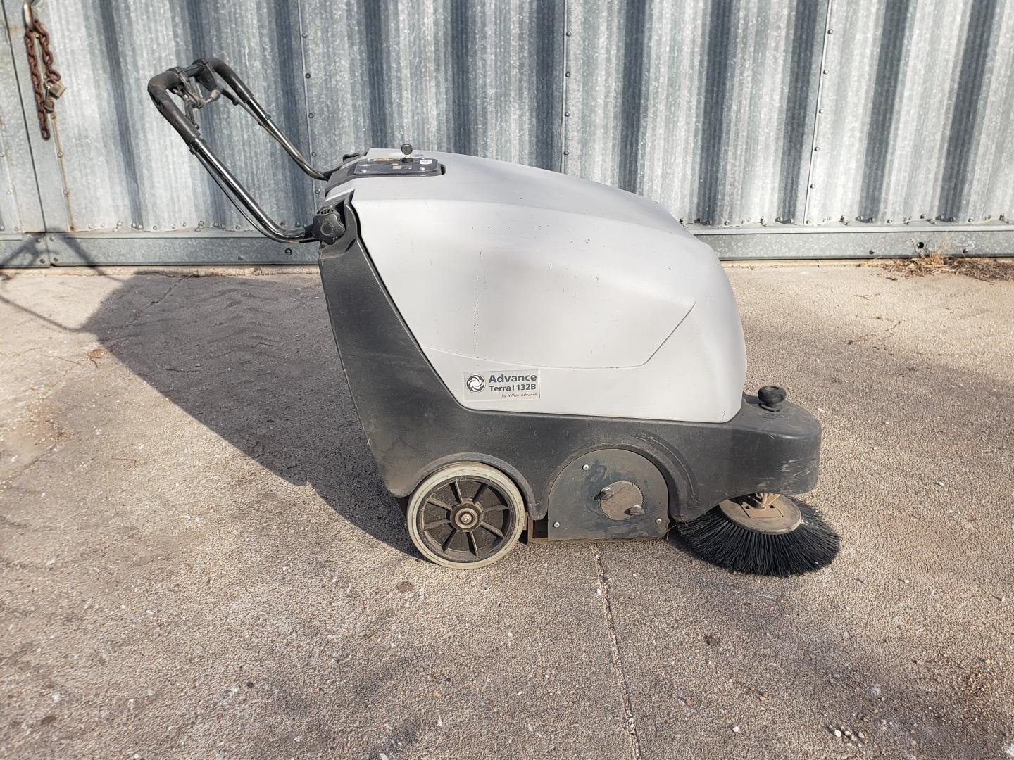 Advance Terra 132B Industrial Walk Behind Vacuum Sweeper BigIron Auctions