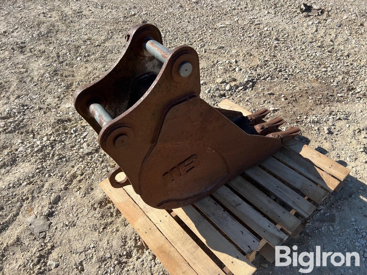 Tooth Bucket BigIron Auctions