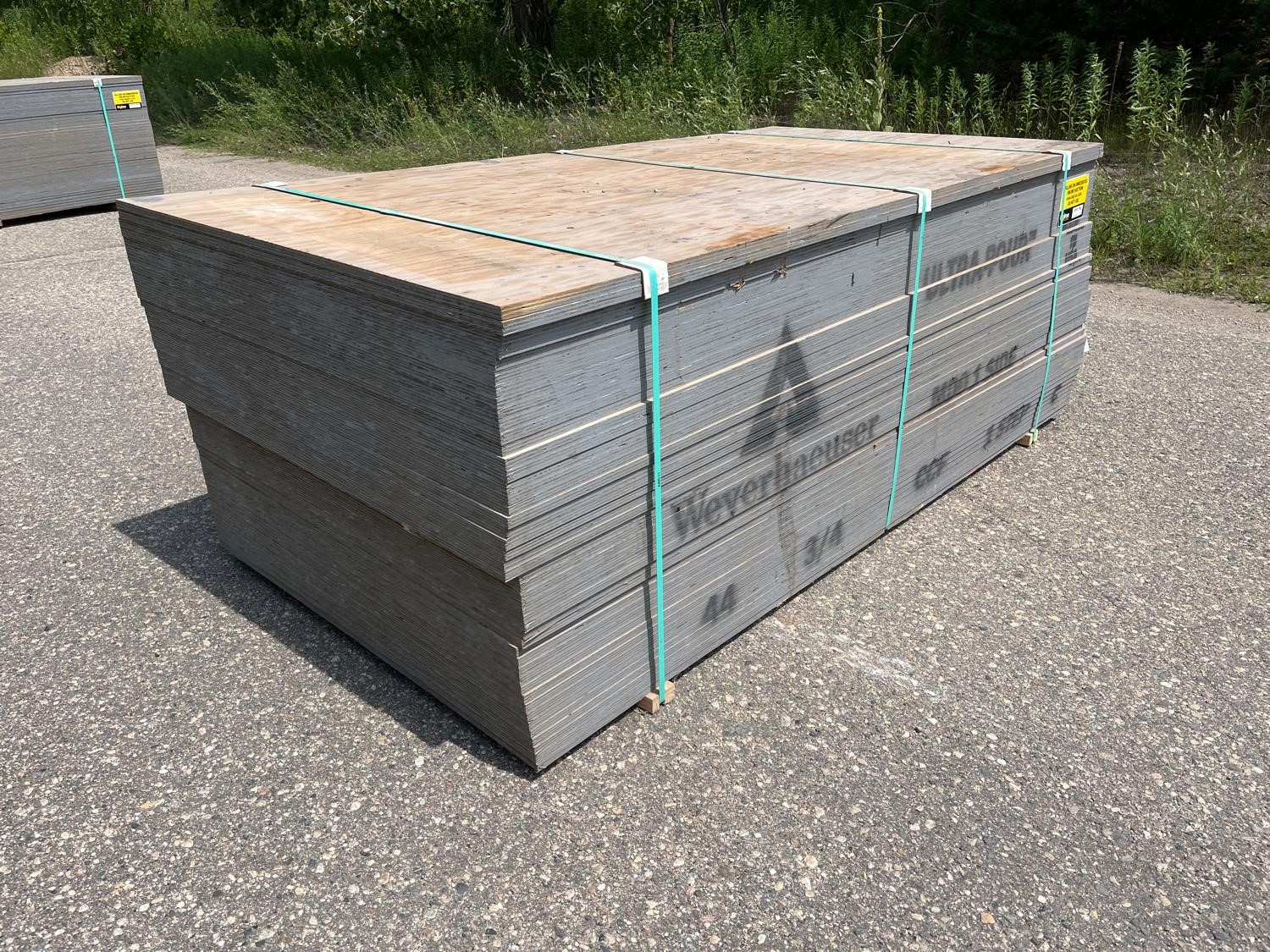 Weyerhaeuser MDO 7P 1S 4X8 UltraPour Plywood BigIron Auctions