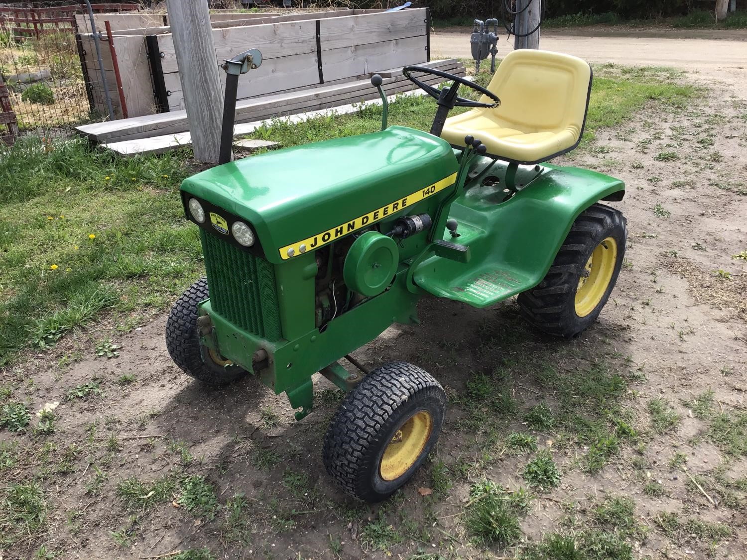 John Deere 140 Lawn Tractor W/Mower Deck BigIron Auctions