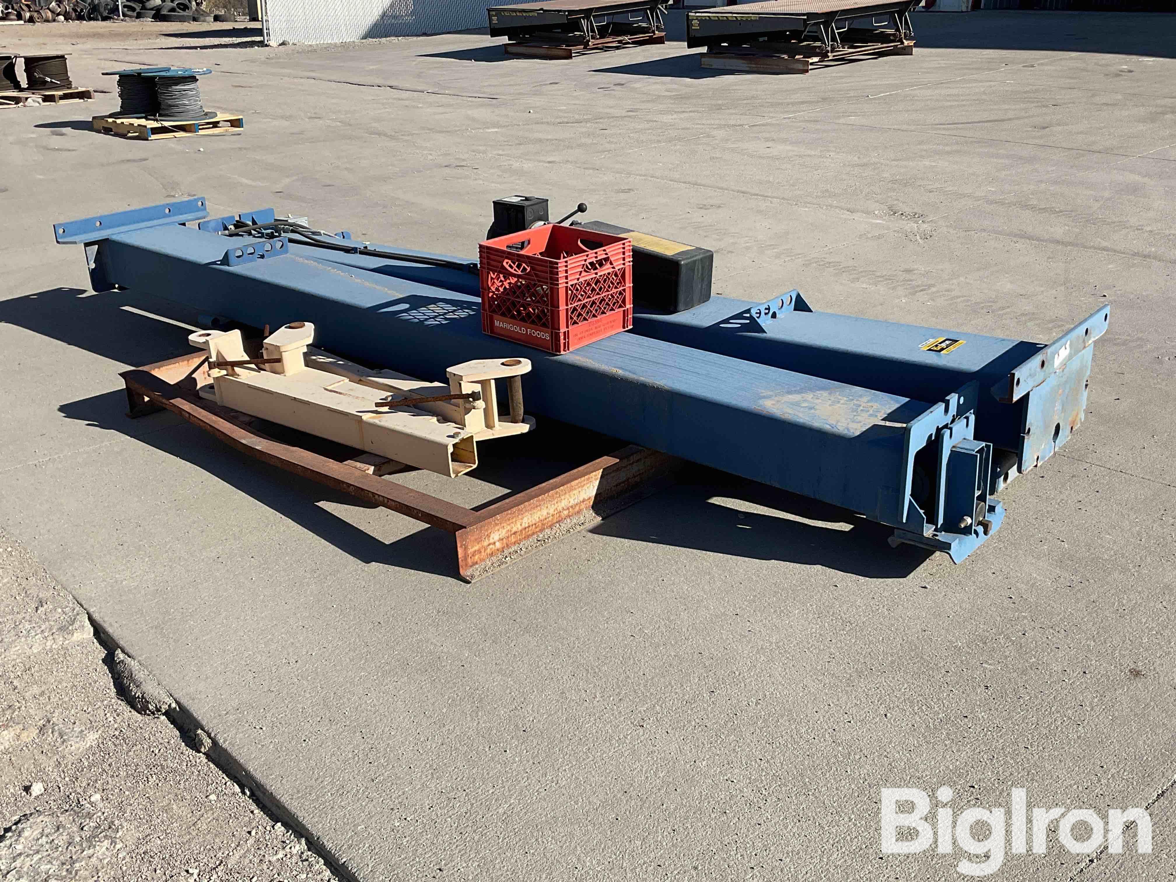 Forward DP10A 10,000 Lb Two-Post Car Lift BigIron Auctions