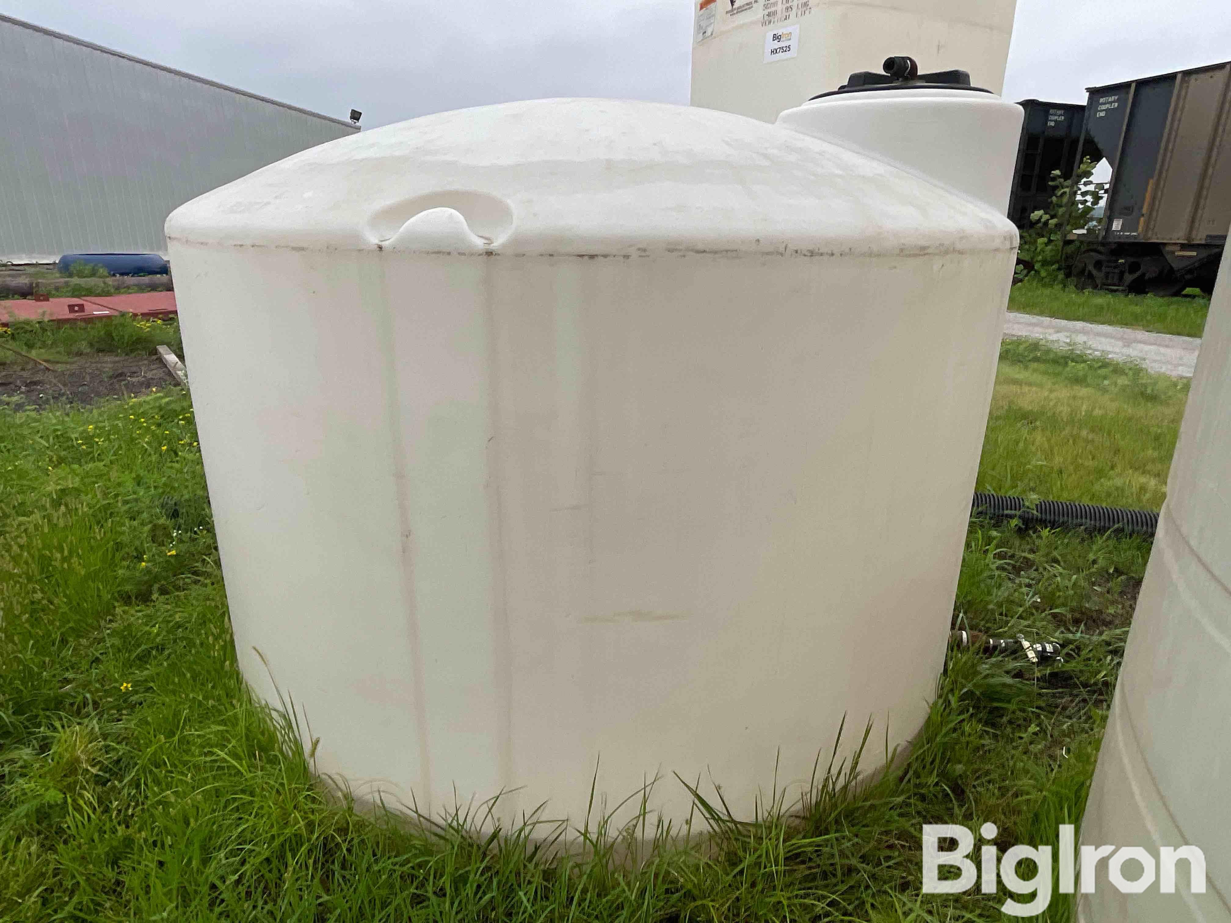 1550 Gal Dura-Cast White Vertical Storage Tank BigIron Auctions