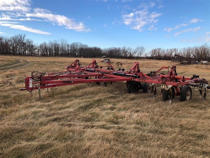 Wil-Rich 4400 Chisel Plow BigIron Auctions