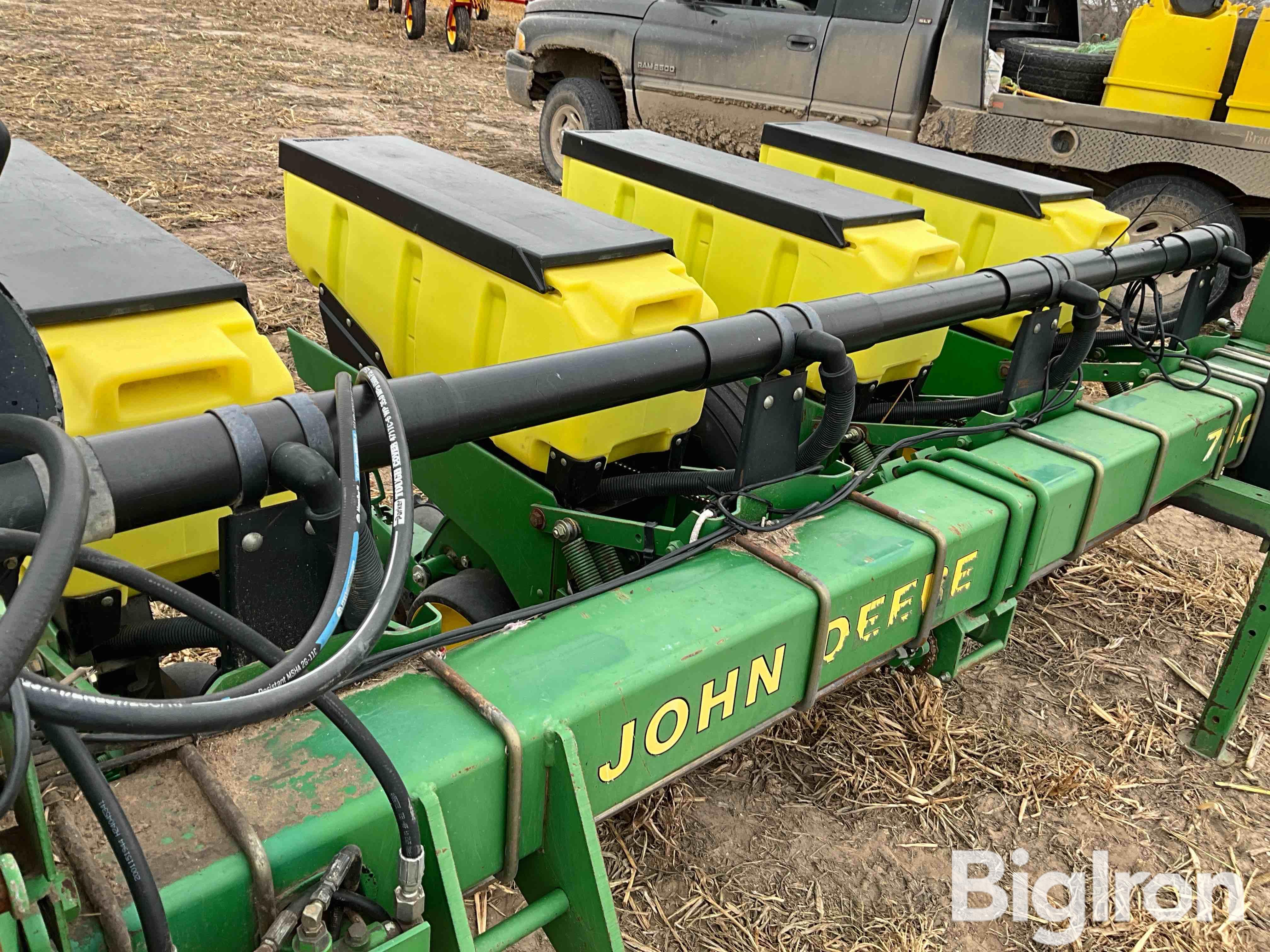 John Deere 7300 8r30 Planter Bigiron Auctions 7457