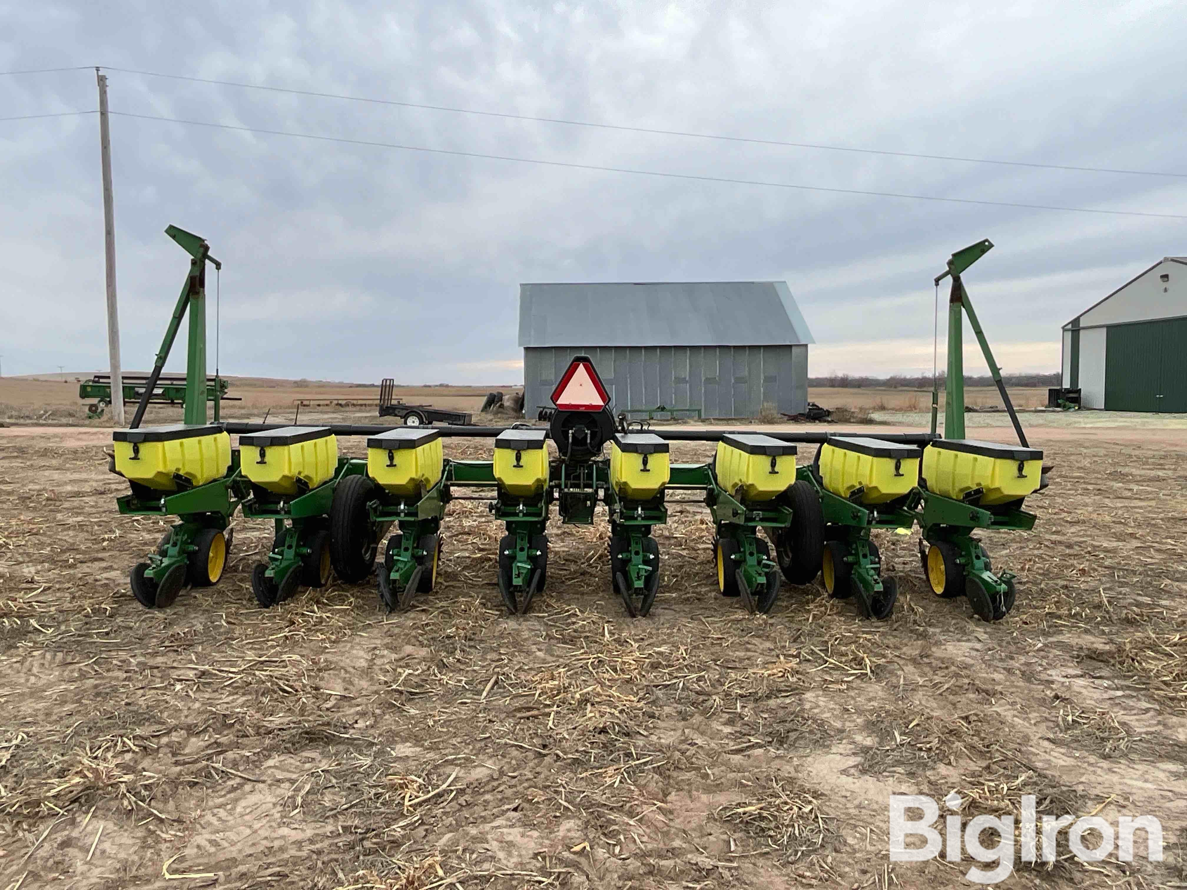 John Deere 7300 8r30 Planter Bigiron Auctions 4676