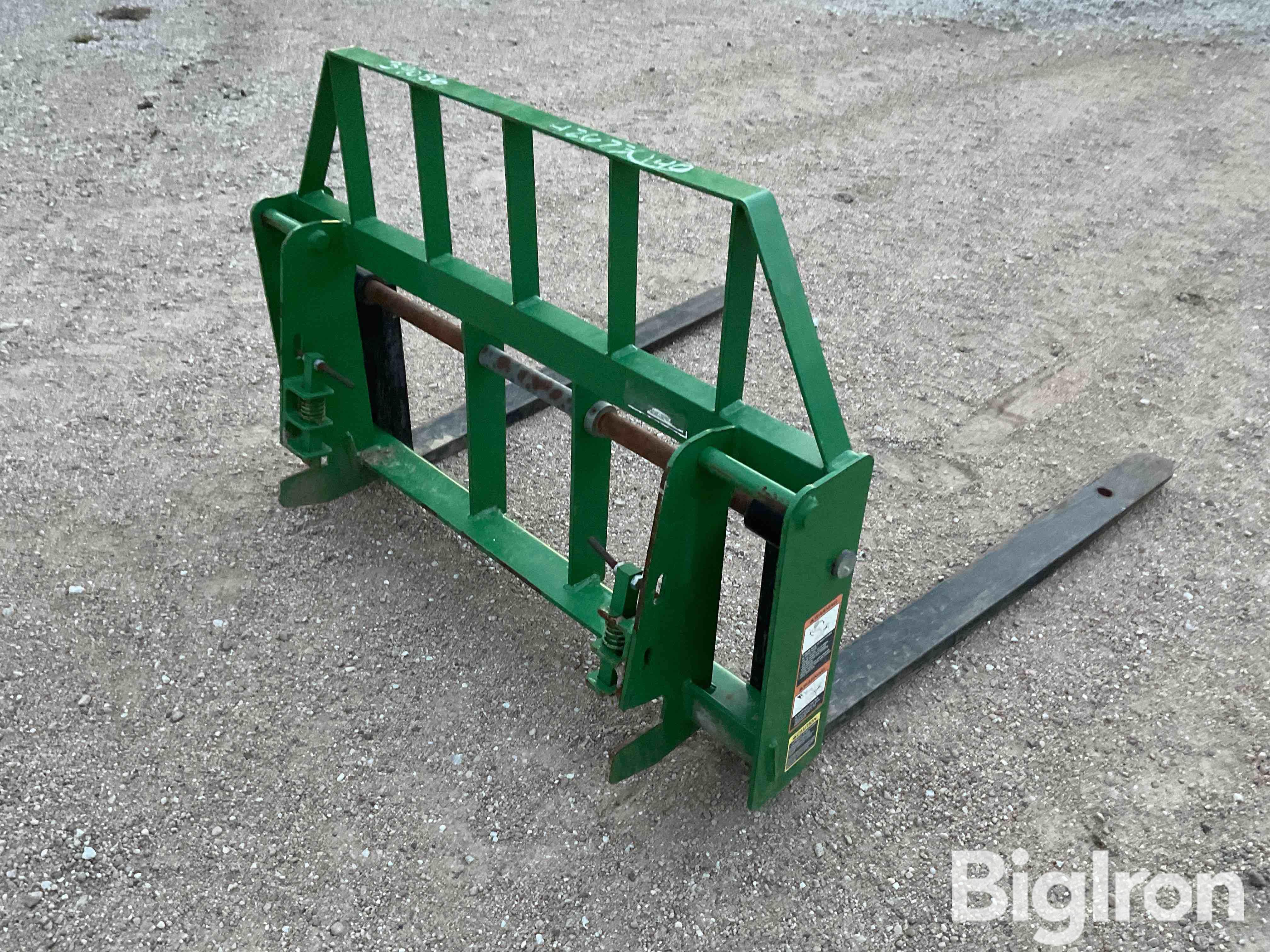 John Deere Loader Pallet Fork Attachment Bigiron Auctions 3657