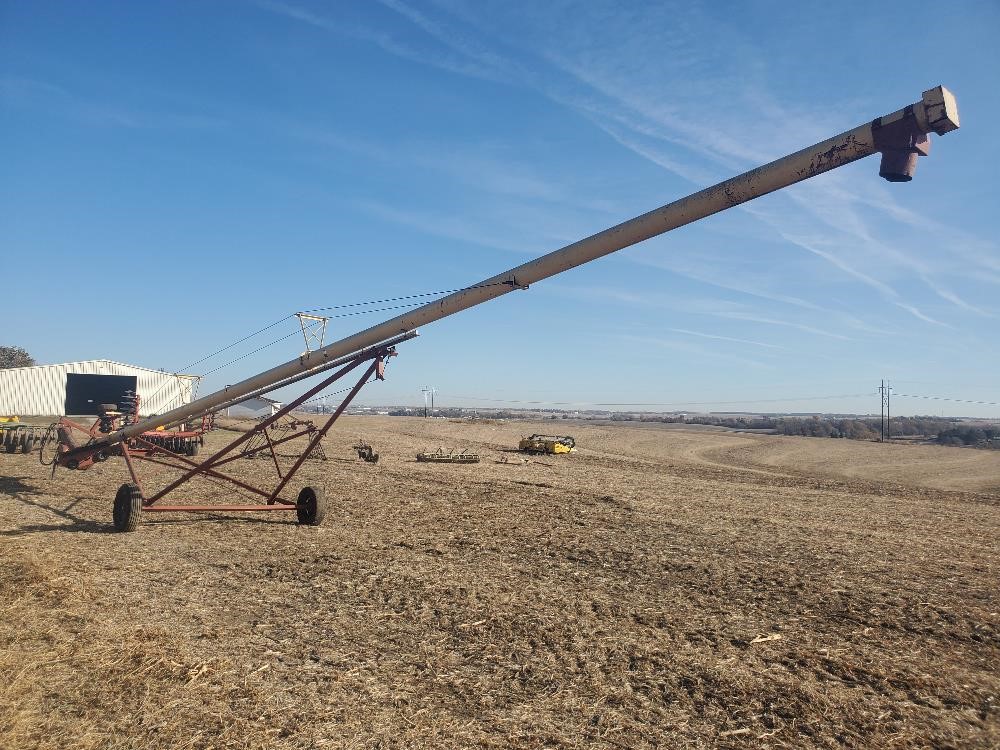 Westfield Auger W/Swing Away Hopper BigIron Auctions