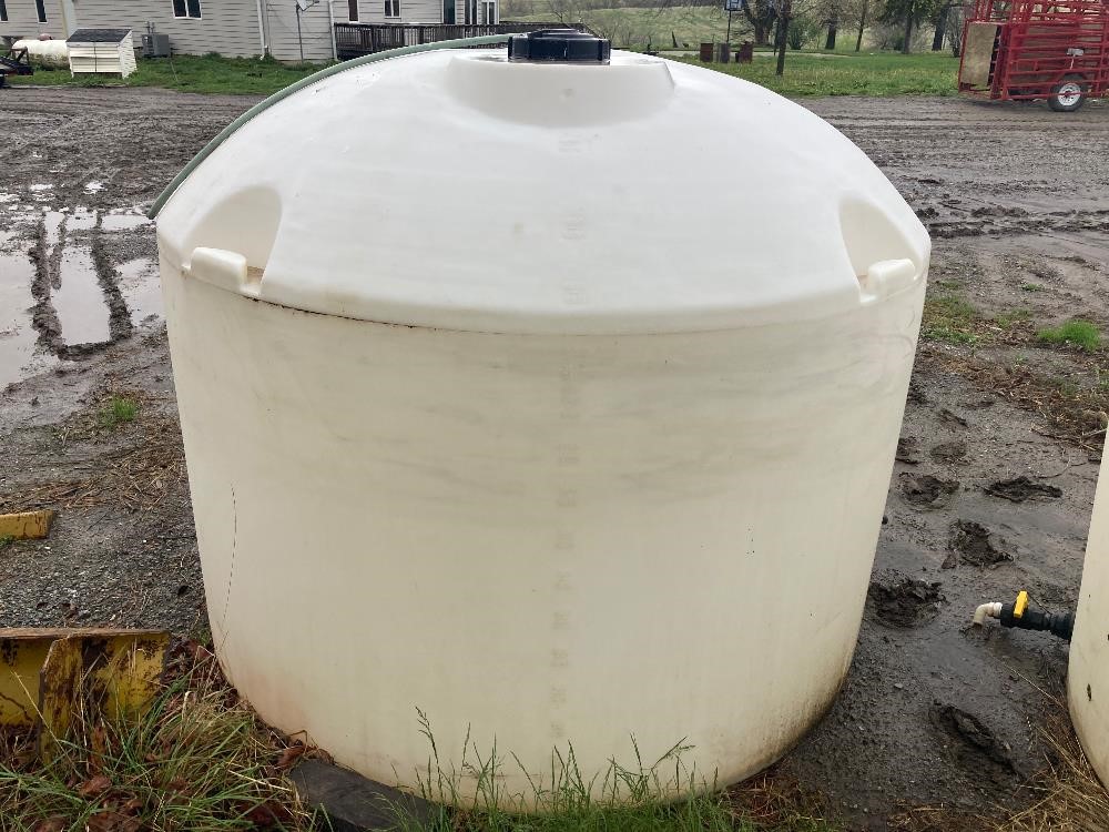 1500 Gallon Poly Fertilizer Tank Bigiron Auctions 5157