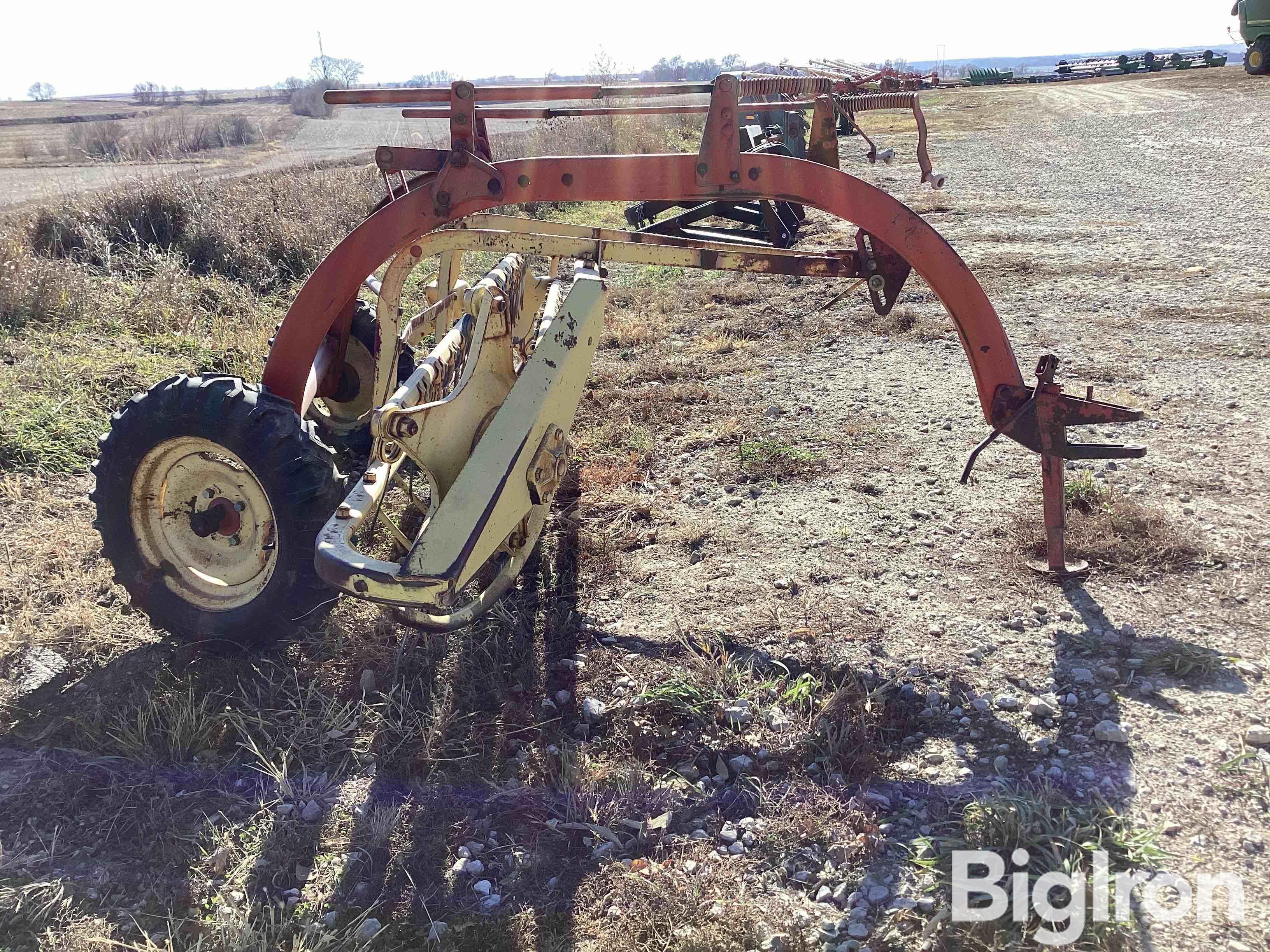 1985 New Holland 256 Rake BigIron Auctions