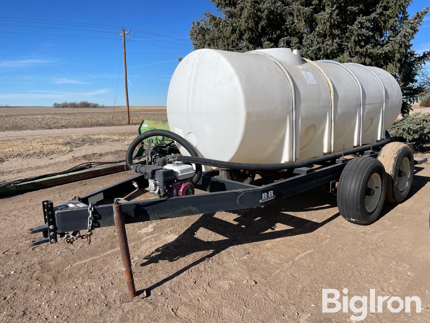 B-B 1000 Gallon Liquid Nurse TrailerB-B 1000 Gallon Liquid Nurse Trailer  