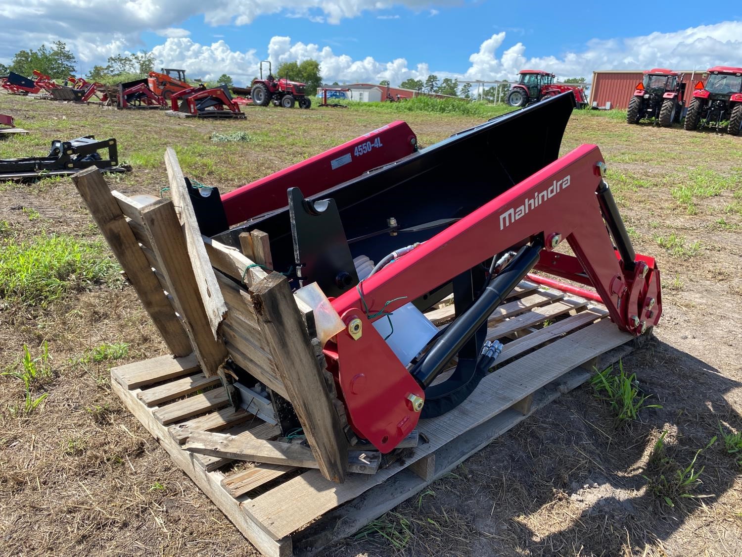 Mahindra 4550-4l Loader W 71