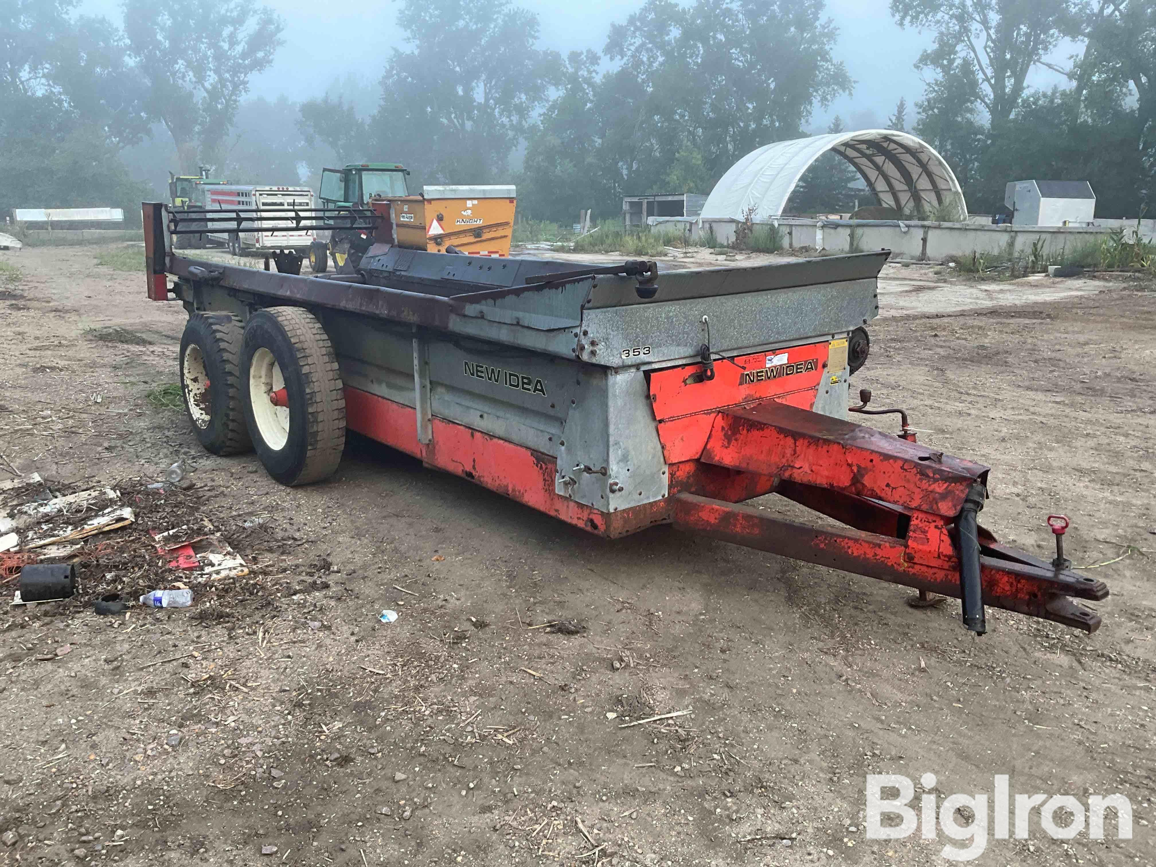 New Idea 353 Manure Spreader BigIron Auctions   Newidea353manurespreade 07e55f1f86544dc5844f018a657be050 