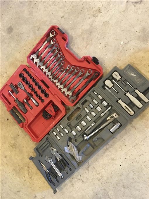 Craftsman 153 deals piece tool set