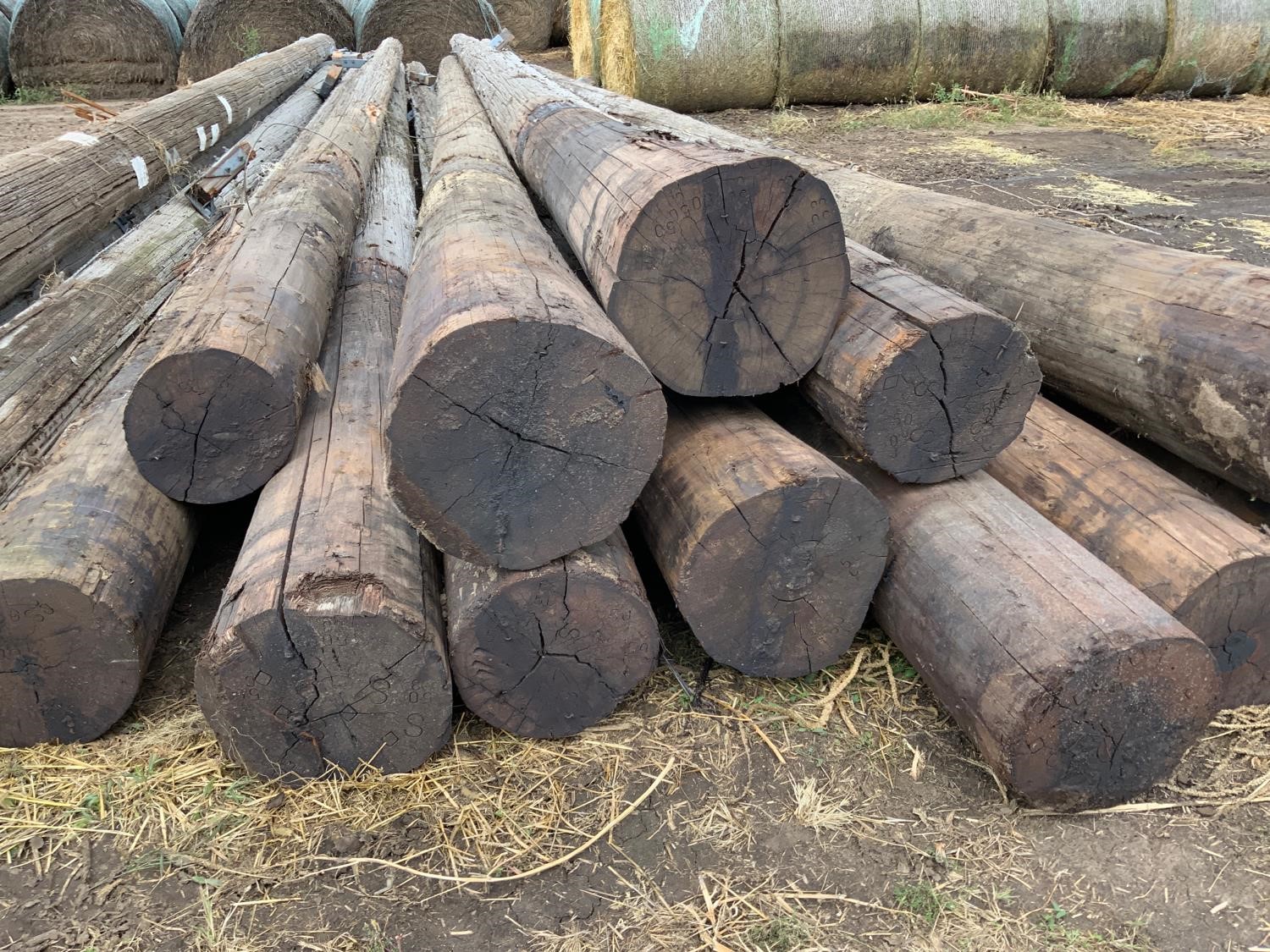 Assorted Pole Barn Poles Bigiron Auctions