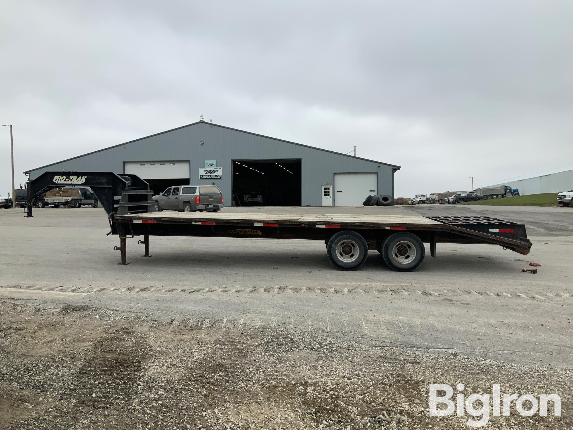 2006 Pro-Trak 26-20 T/A Flatbed Trailer W/Dovetail BigIron Auctions