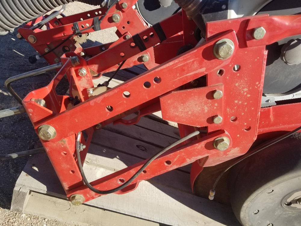 White 8000 Planter Units BigIron Auctions