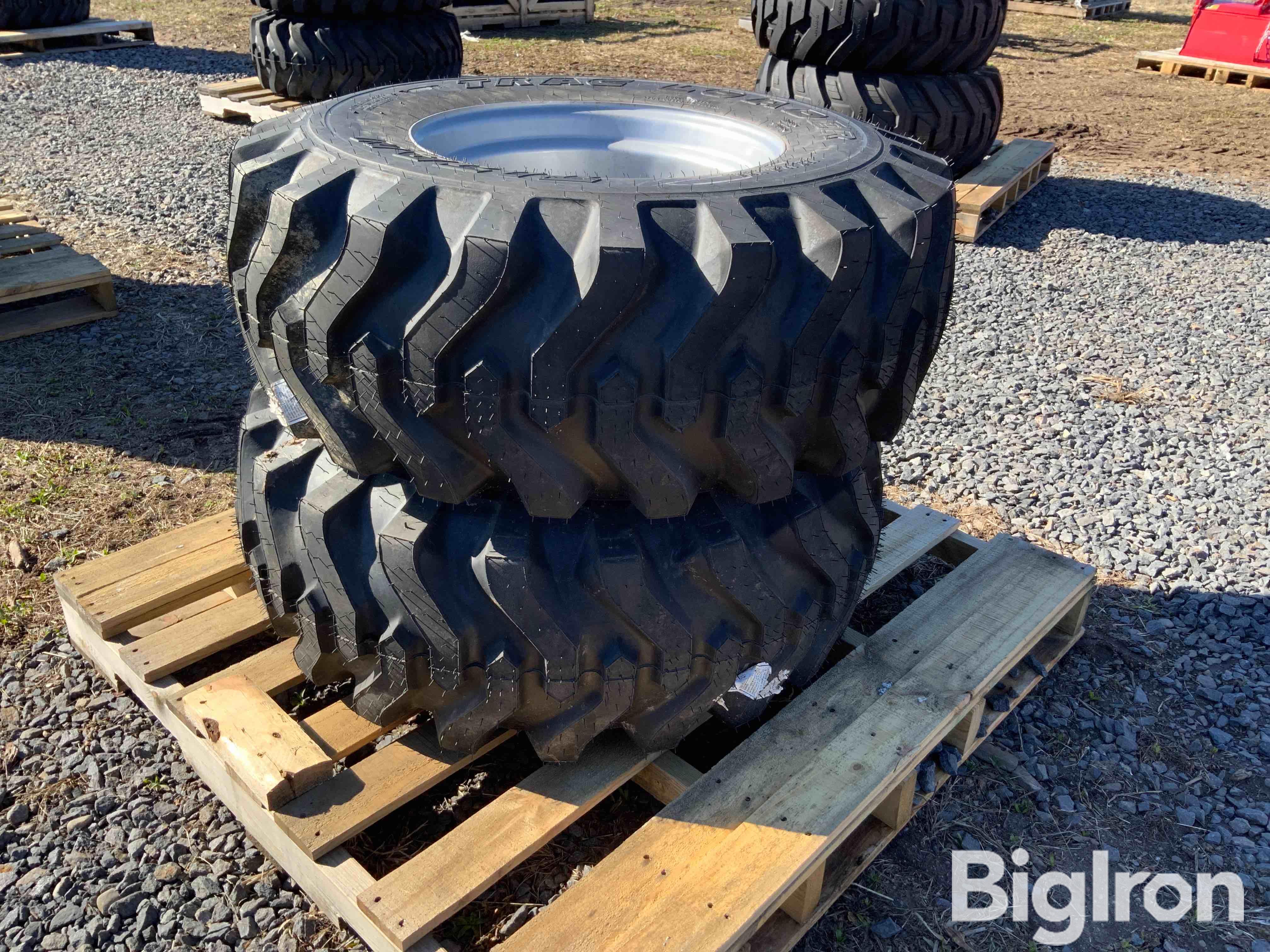 Titan Trac Loader 15x19.5 Tires BigIron Auctions