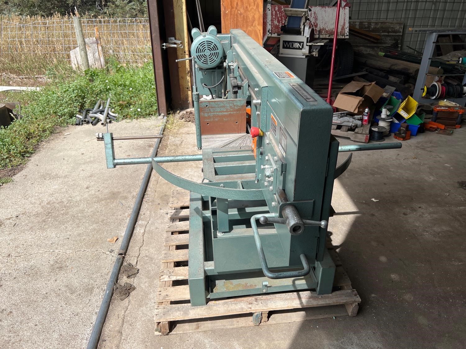 Ellis 2000 Mitre Band Saw BigIron Auctions