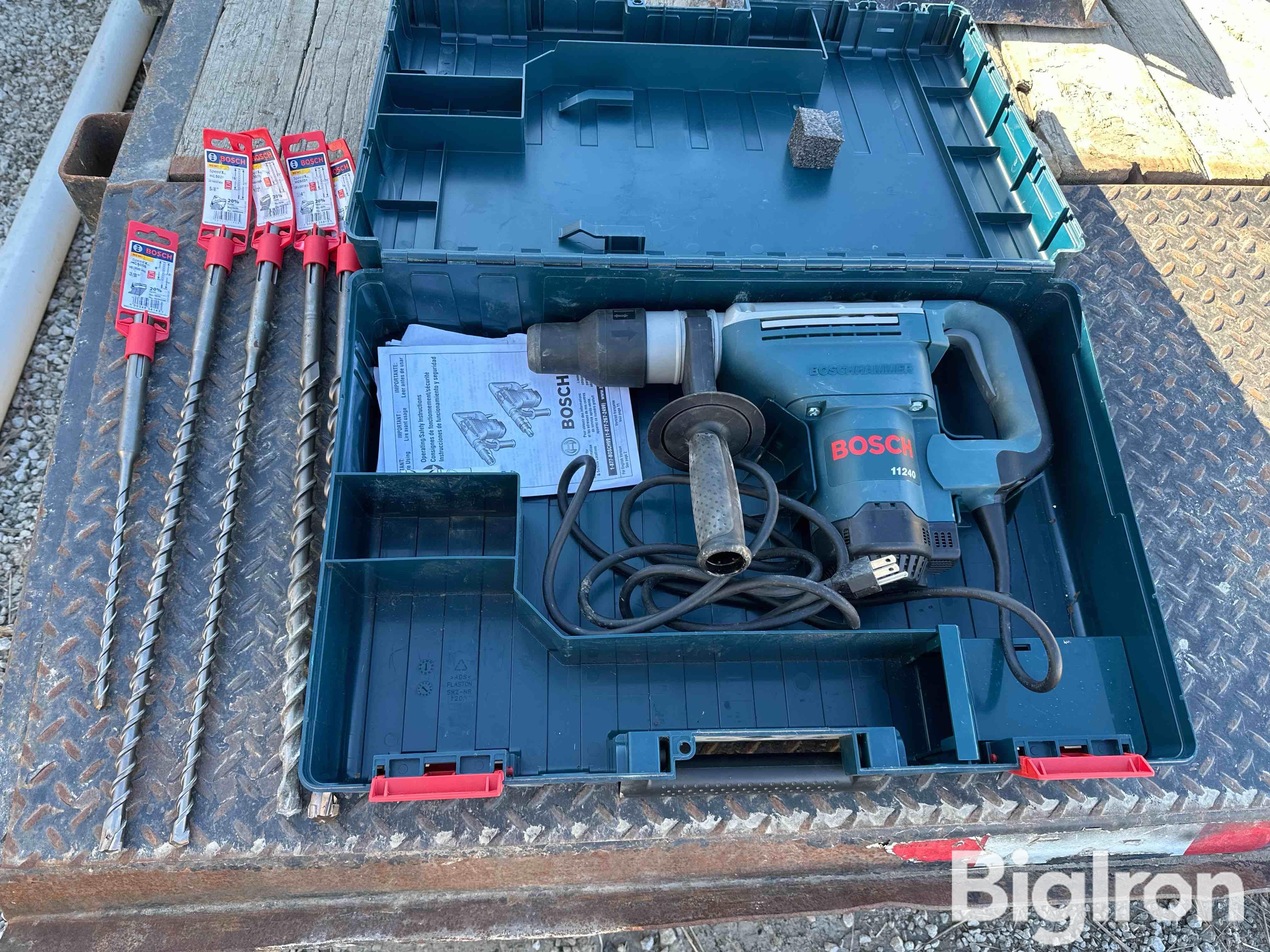 Bosch 11240 Rotary Hammer Drill w Bits BigIron Auctions