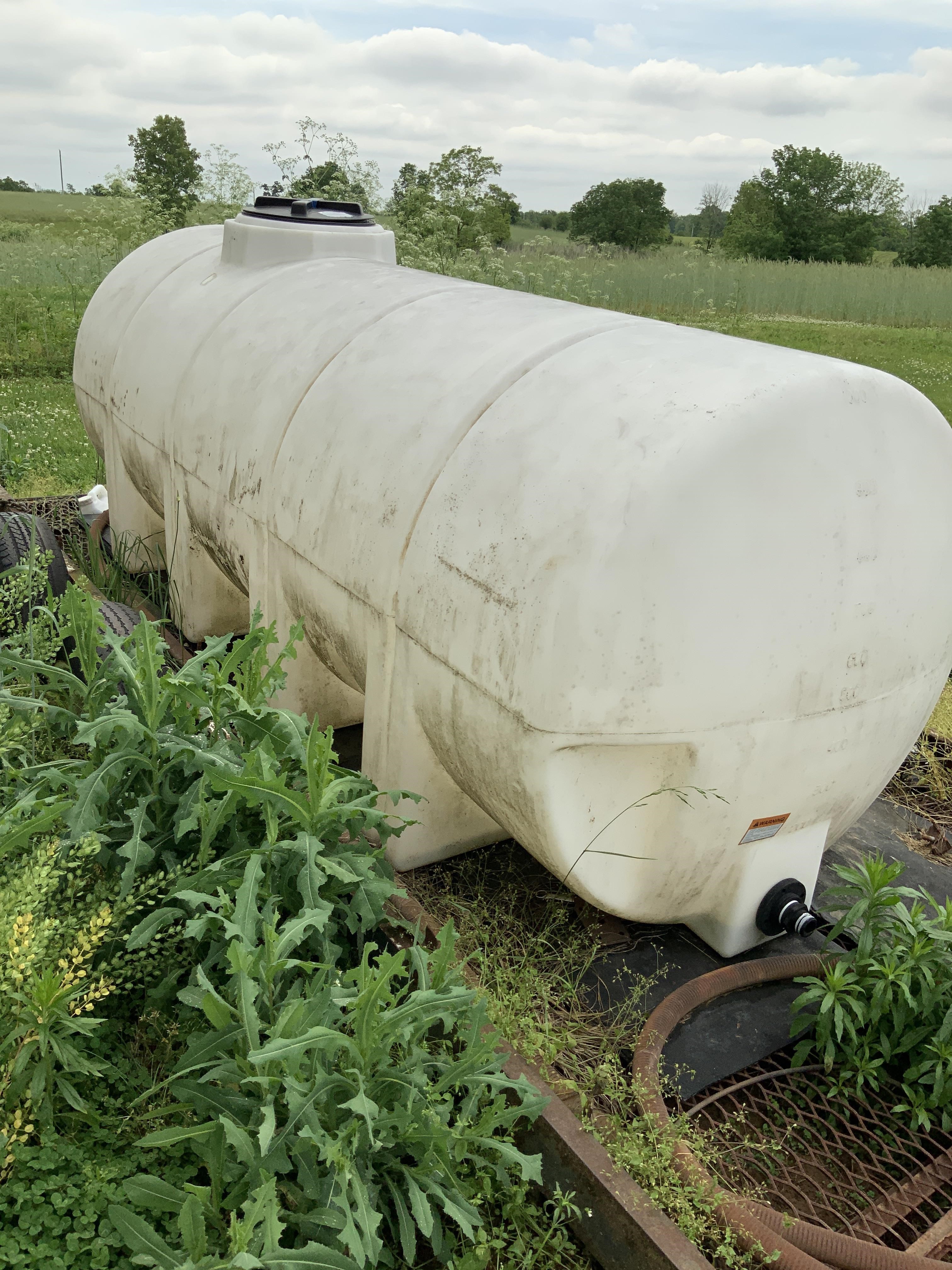 1000 GALLON POLY TANK Other Auction Results